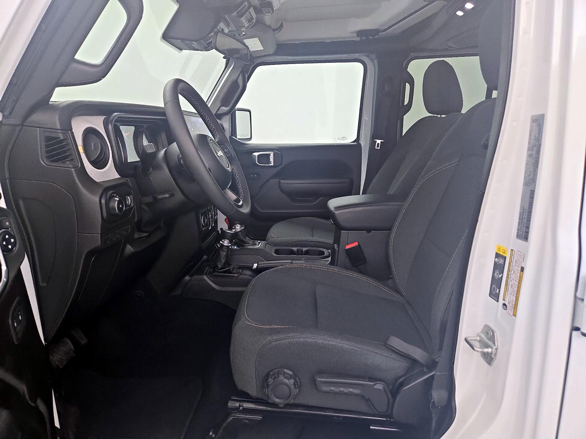 Thumbnail: 2025 Jeep Wrangler - 11