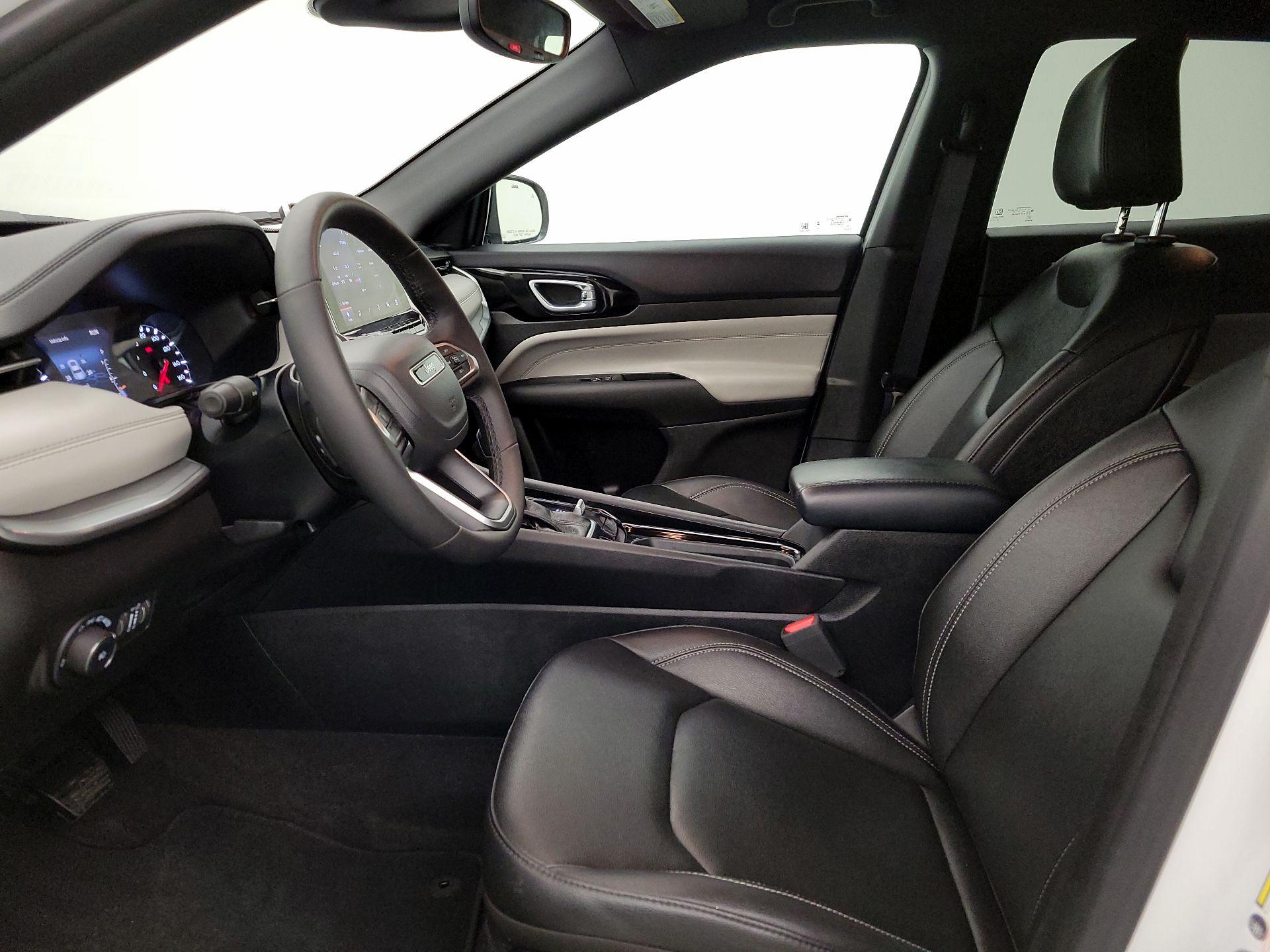 Thumbnail: 2025 Jeep Compass - 11