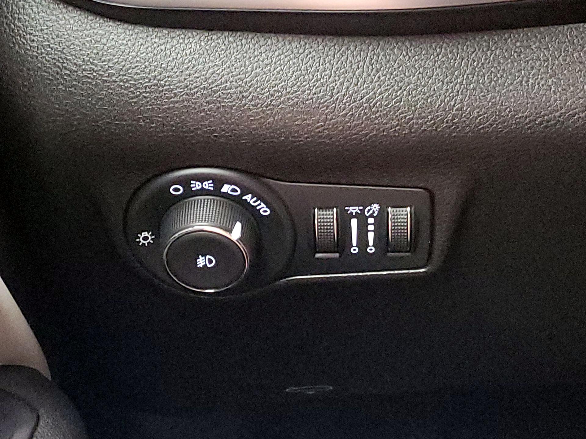 Thumbnail: 2025 Jeep Compass - 13