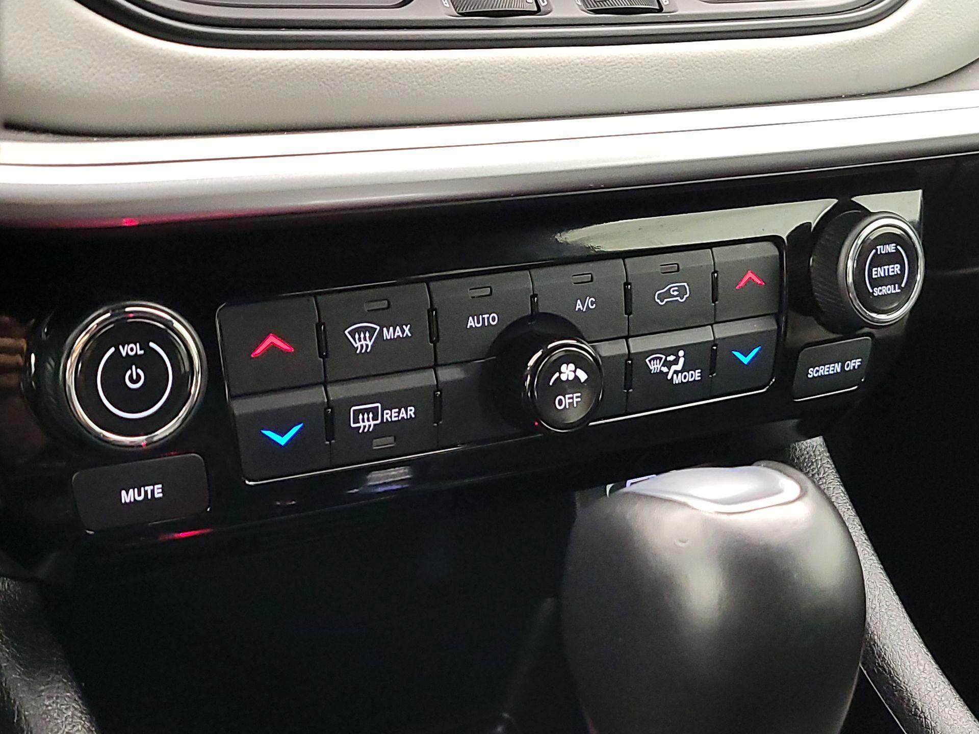 Thumbnail: 2025 Jeep Compass - 16