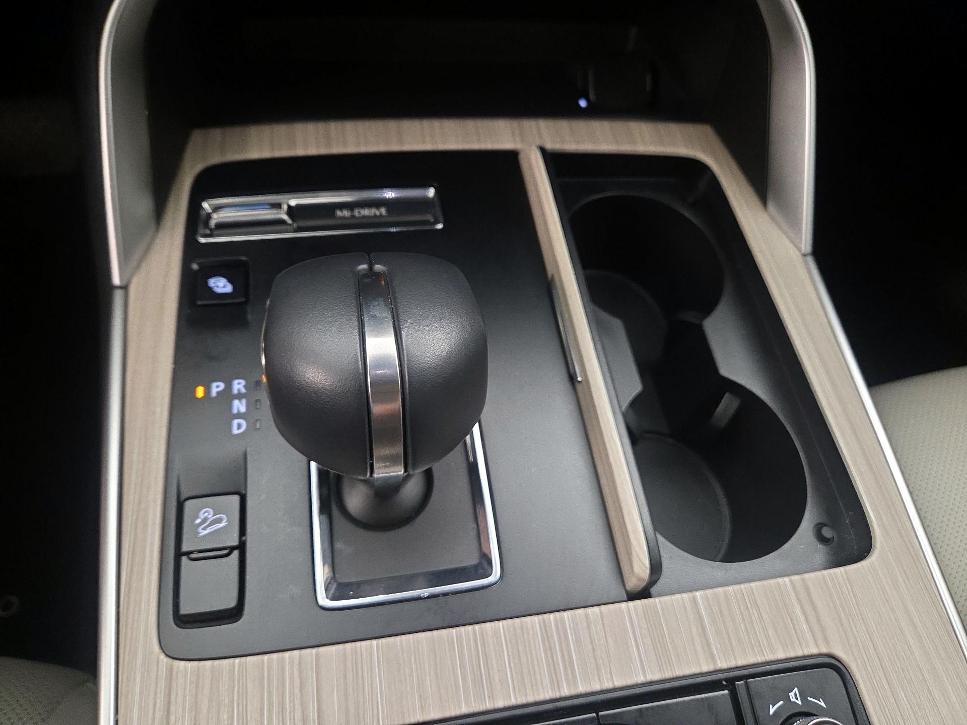 Thumbnail: 2025 Mazda CX-70 - 18