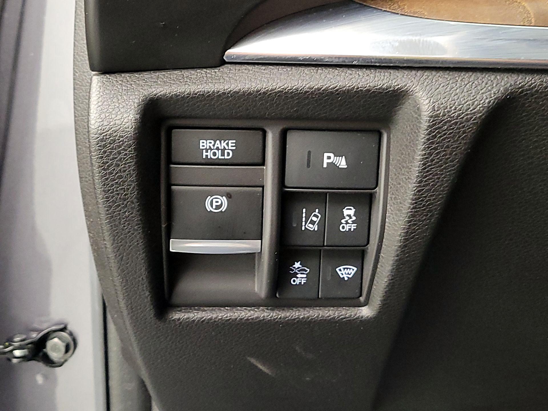 Thumbnail: 2019 Acura MDX - 13