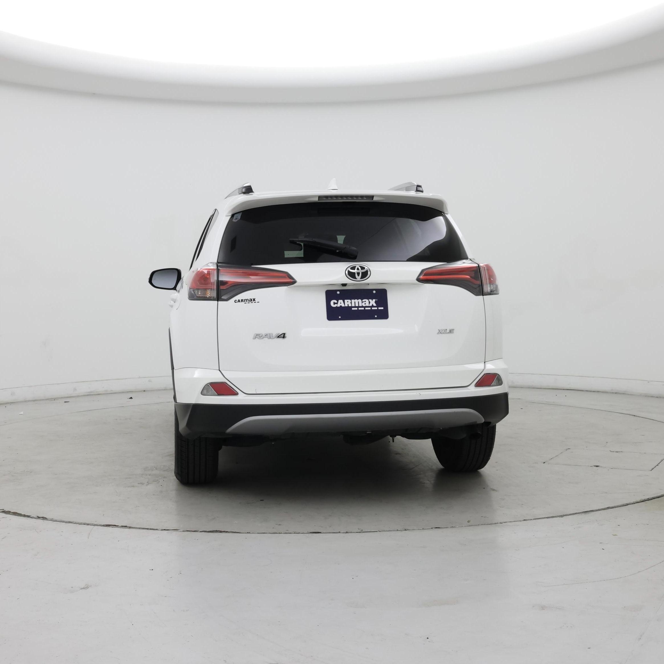 Thumbnail: 2018 Toyota RAV4 - 6