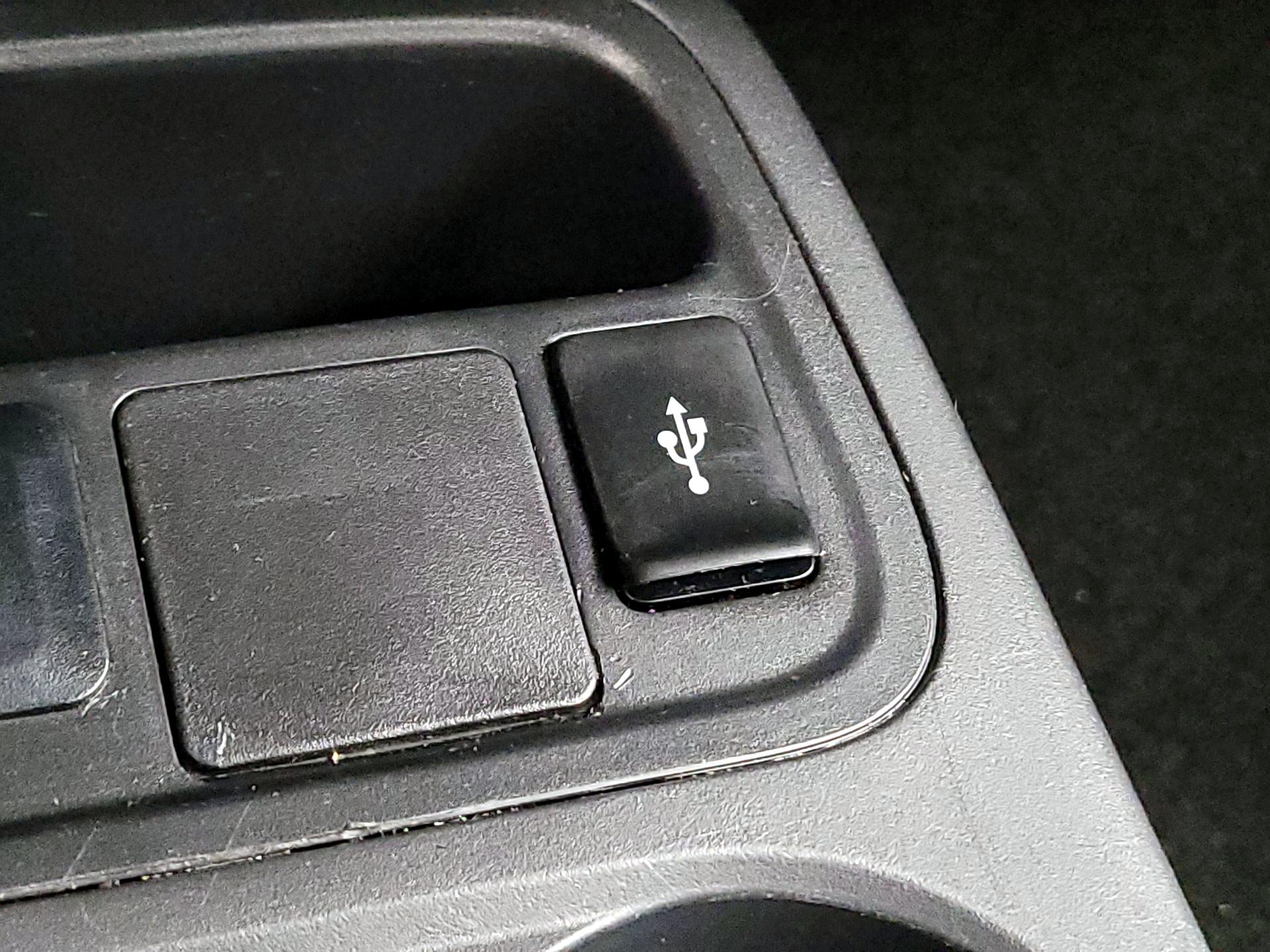 Thumbnail: 2018 Mitsubishi Mirage - 18