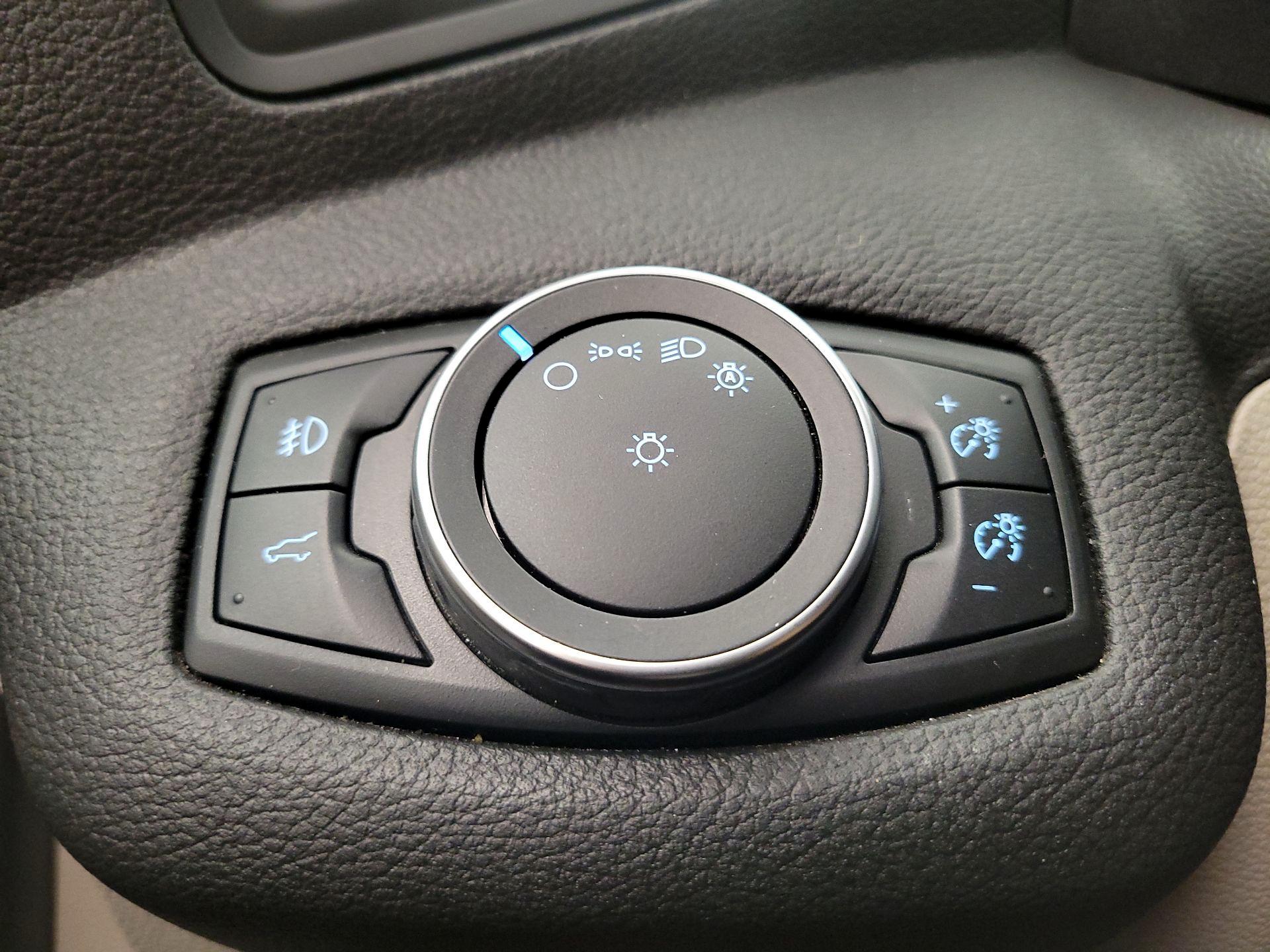 Thumbnail: 2017 Ford Escape - 13