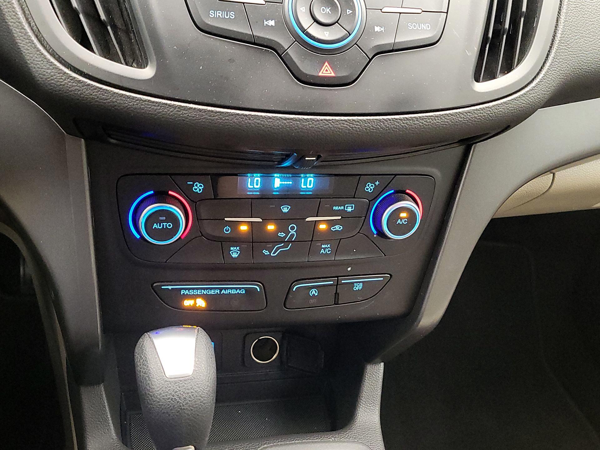 Thumbnail: 2017 Ford Escape - 16
