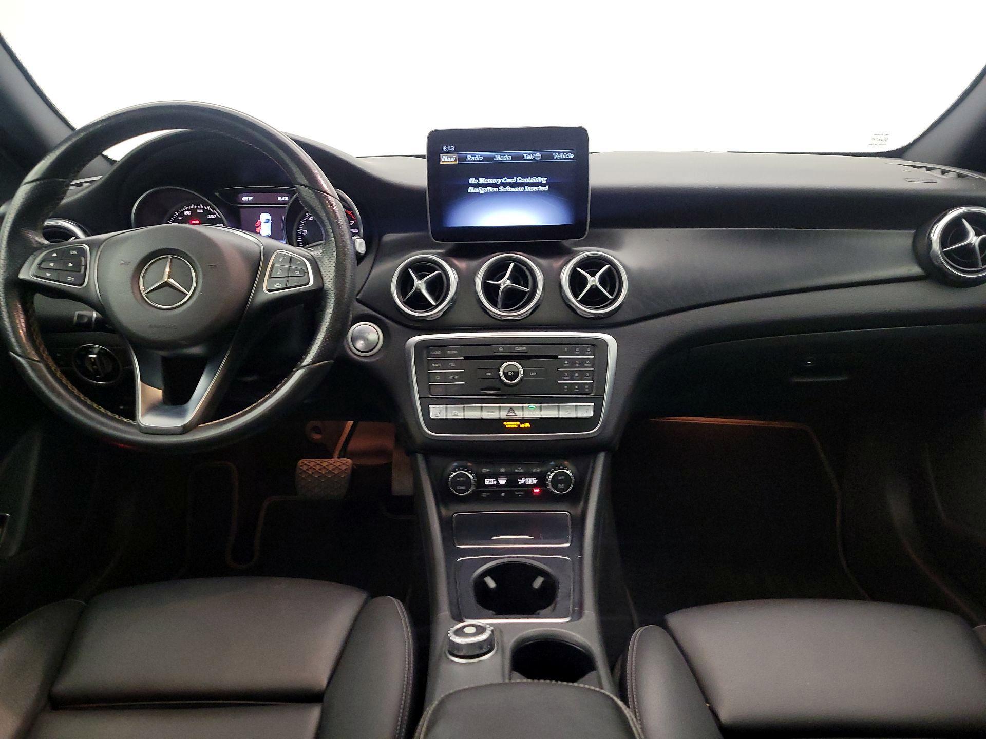 Thumbnail: 2018 Mercedes-Benz GLA - 9
