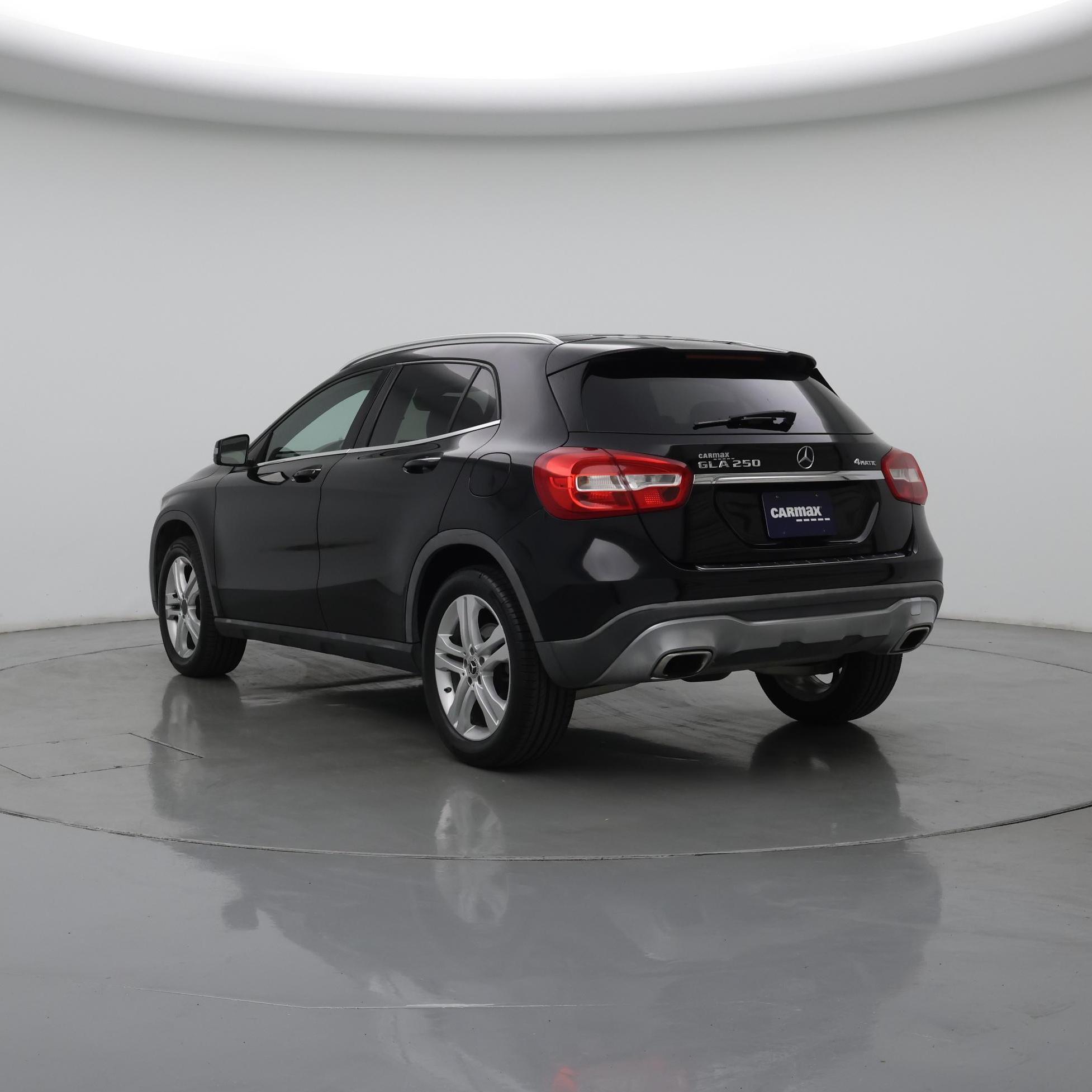 Thumbnail: 2018 Mercedes-Benz GLA - 2
