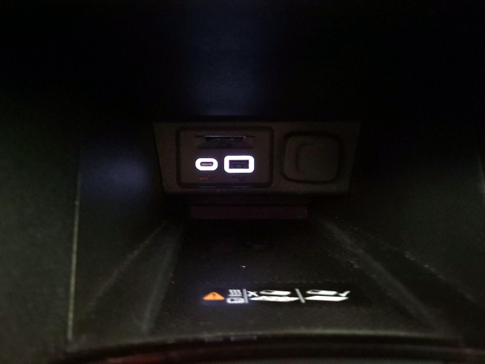 2023 Chevrolet Bolt EV 2LT - Photo 19