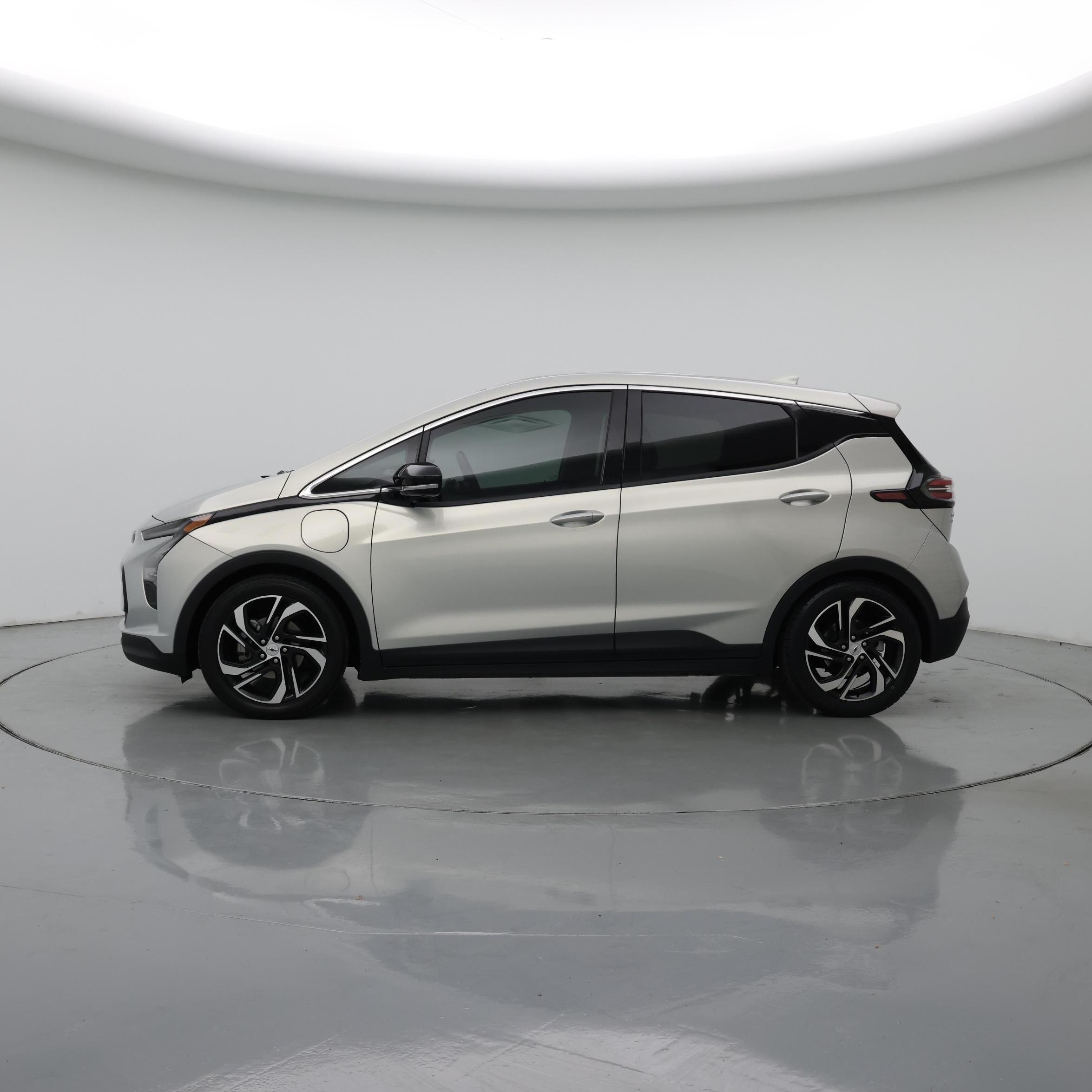 Thumbnail: 2023 Chevrolet Bolt EV - 3