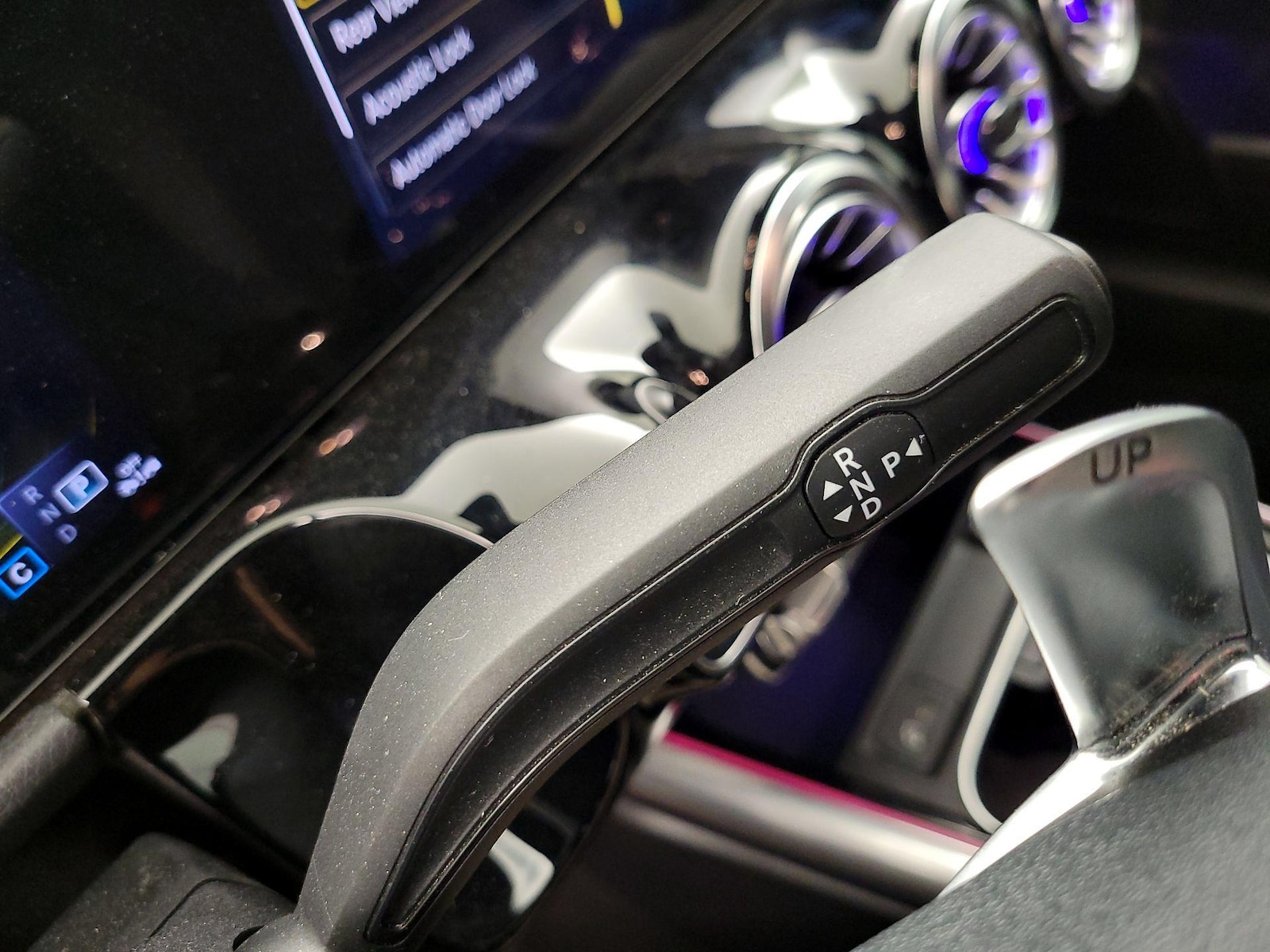 2023 Mercedes-Benz GLA Base - Photo 18
