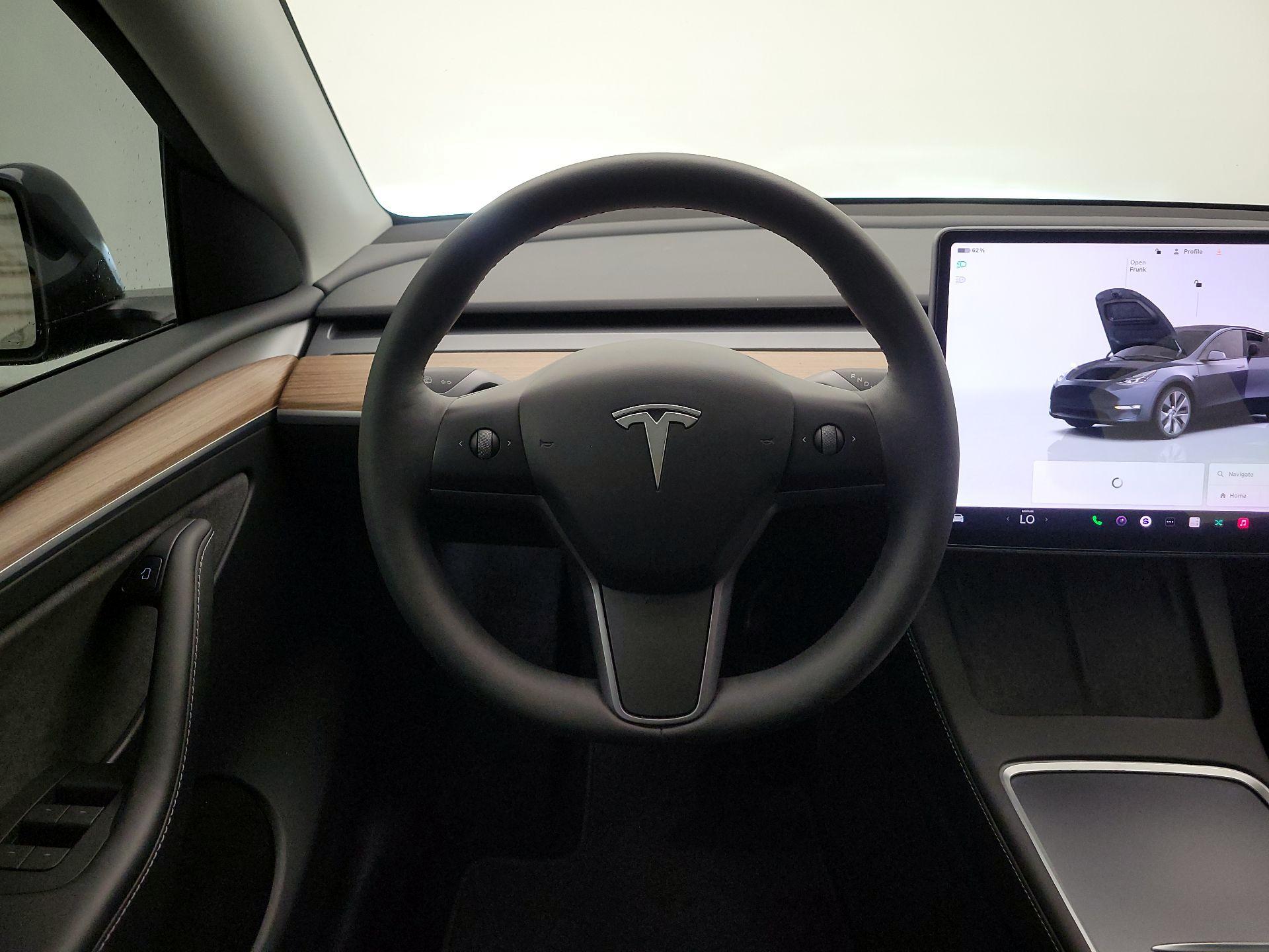 Thumbnail: 2023 Tesla Model Y - 10