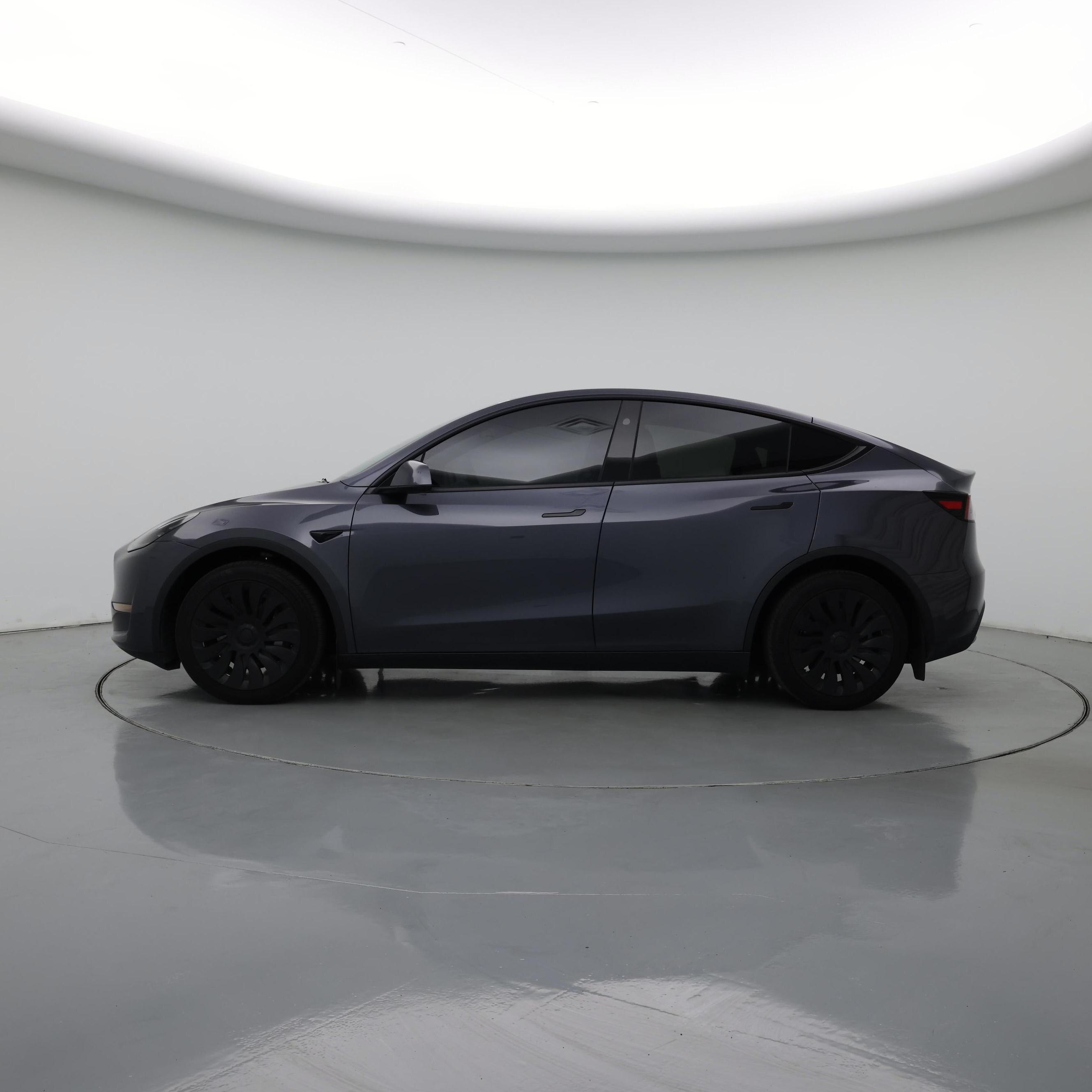 Thumbnail: 2023 Tesla Model Y - 3