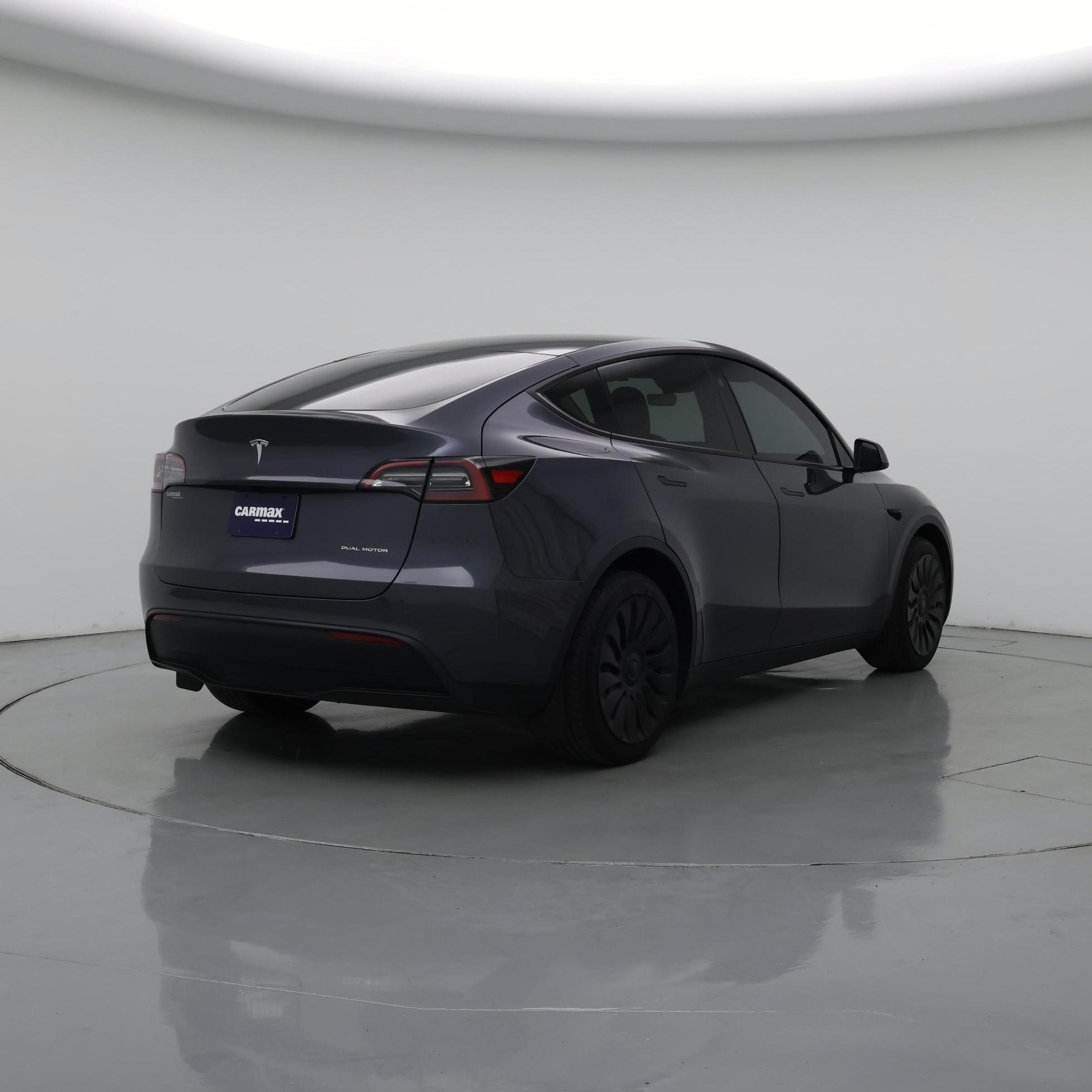 Thumbnail: 2023 Tesla Model Y - 8