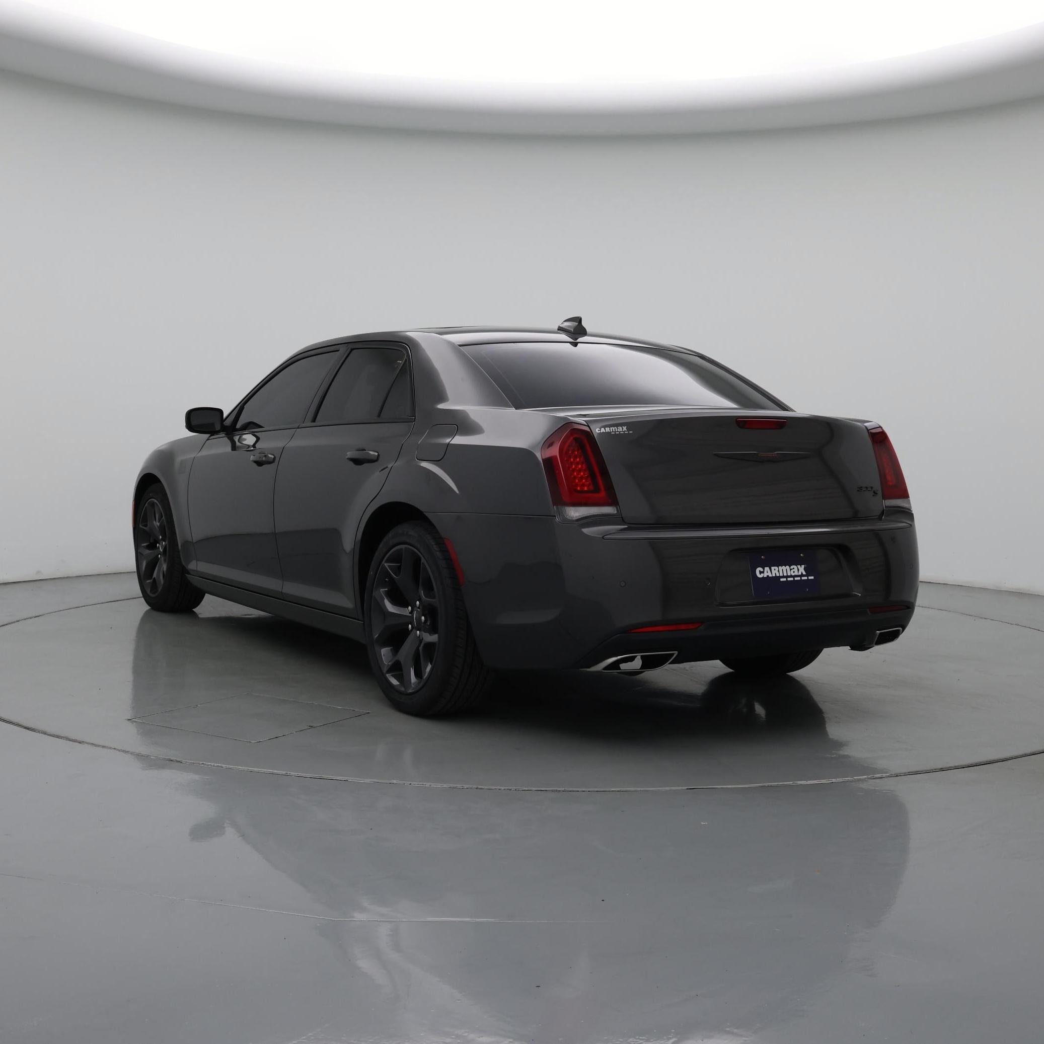 Thumbnail: 2023 Chrysler 300 - 2