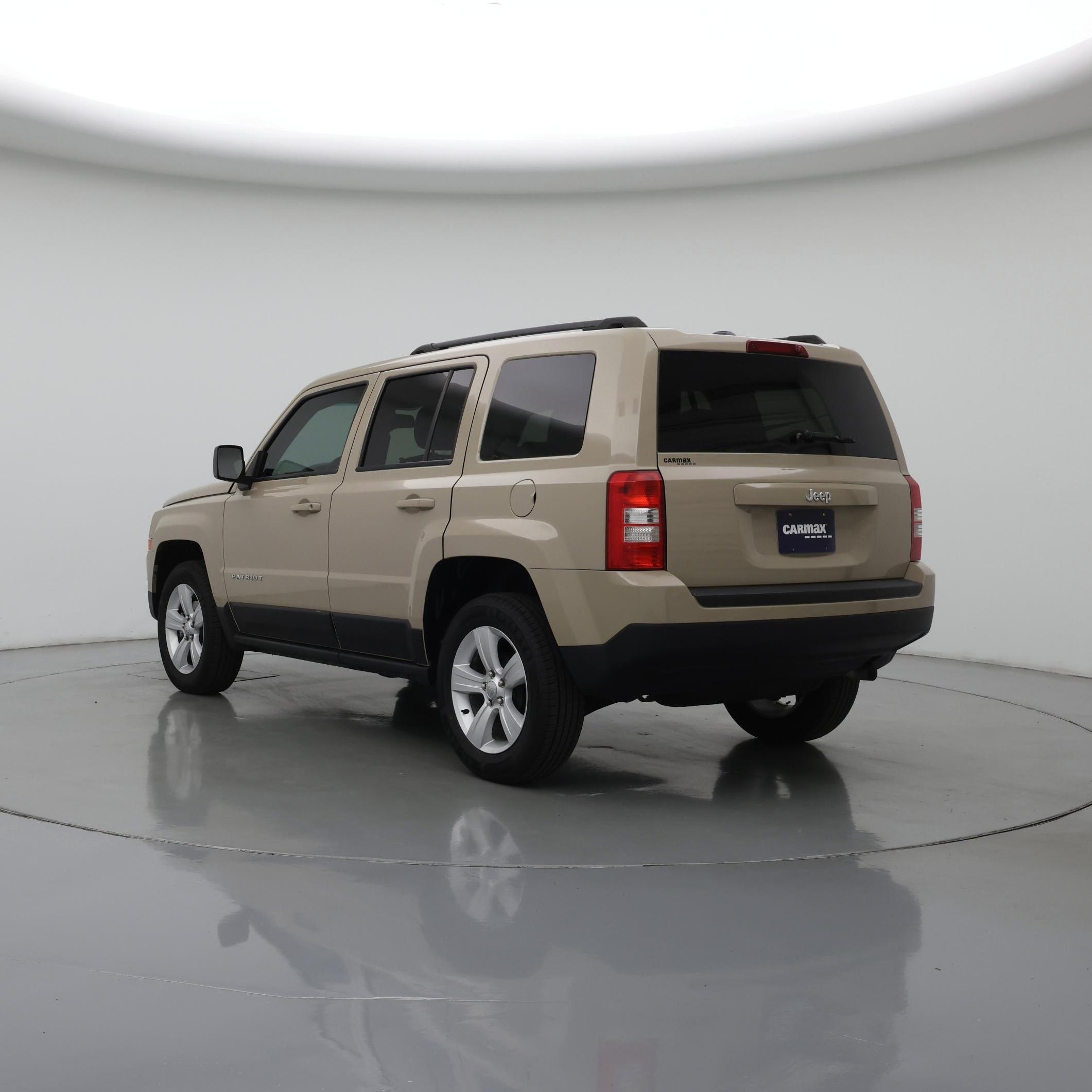 Thumbnail: 2016 Jeep Patriot - 2