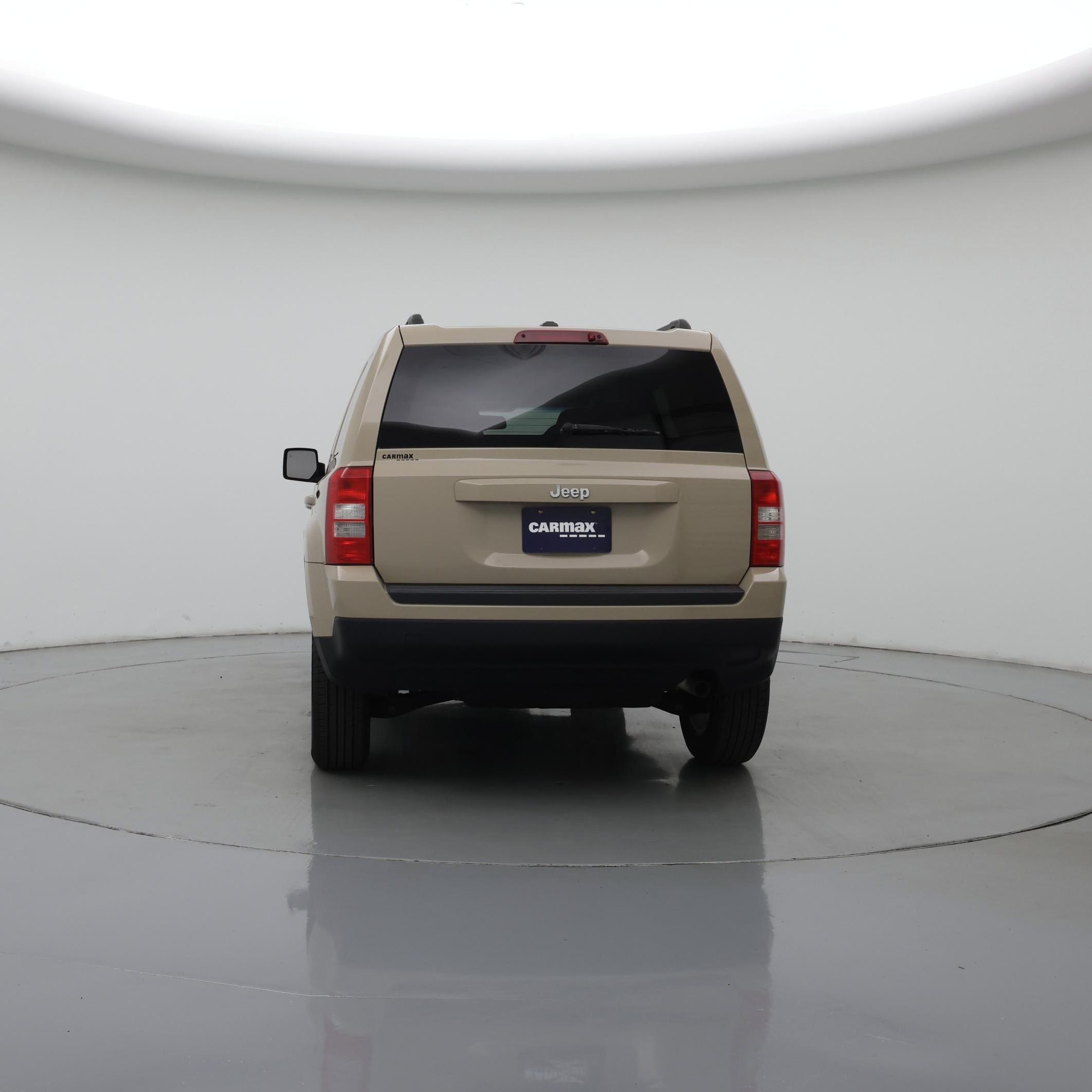 Thumbnail: 2016 Jeep Patriot - 6