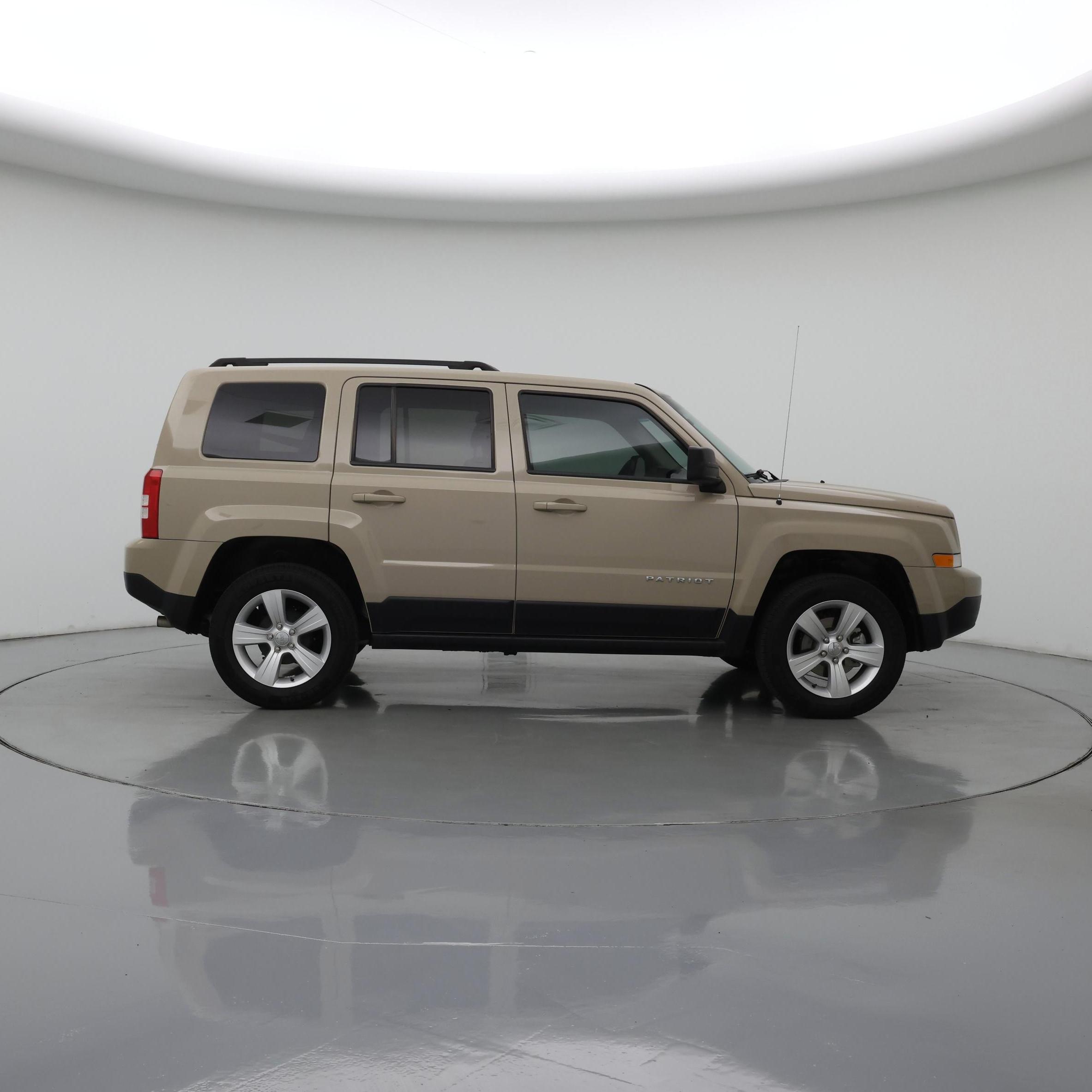 Thumbnail: 2016 Jeep Patriot - 7