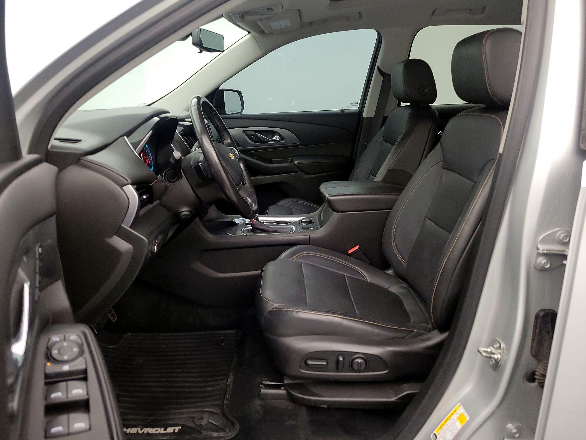 Thumbnail: 2019 Chevrolet Traverse - 11