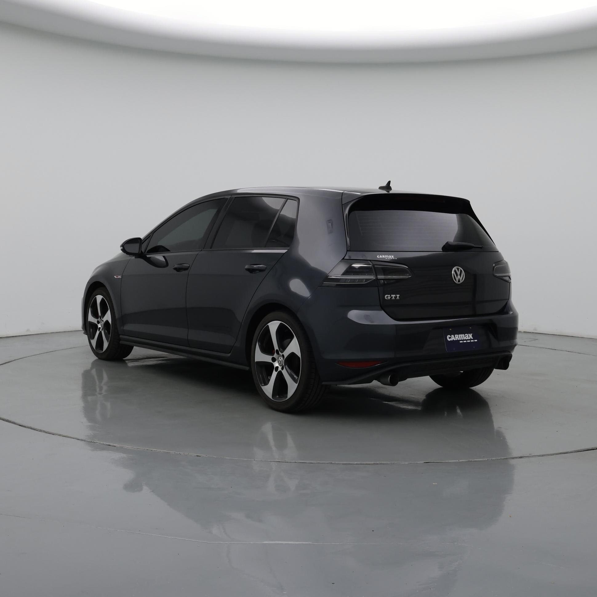 Thumbnail: 2015 Volkswagen Golf - 2