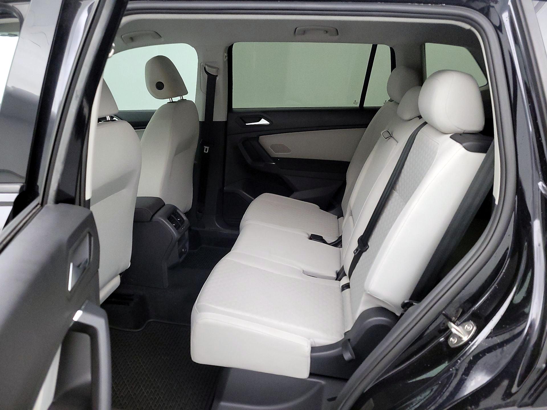 Thumbnail: 2020 Volkswagen Tiguan - 19