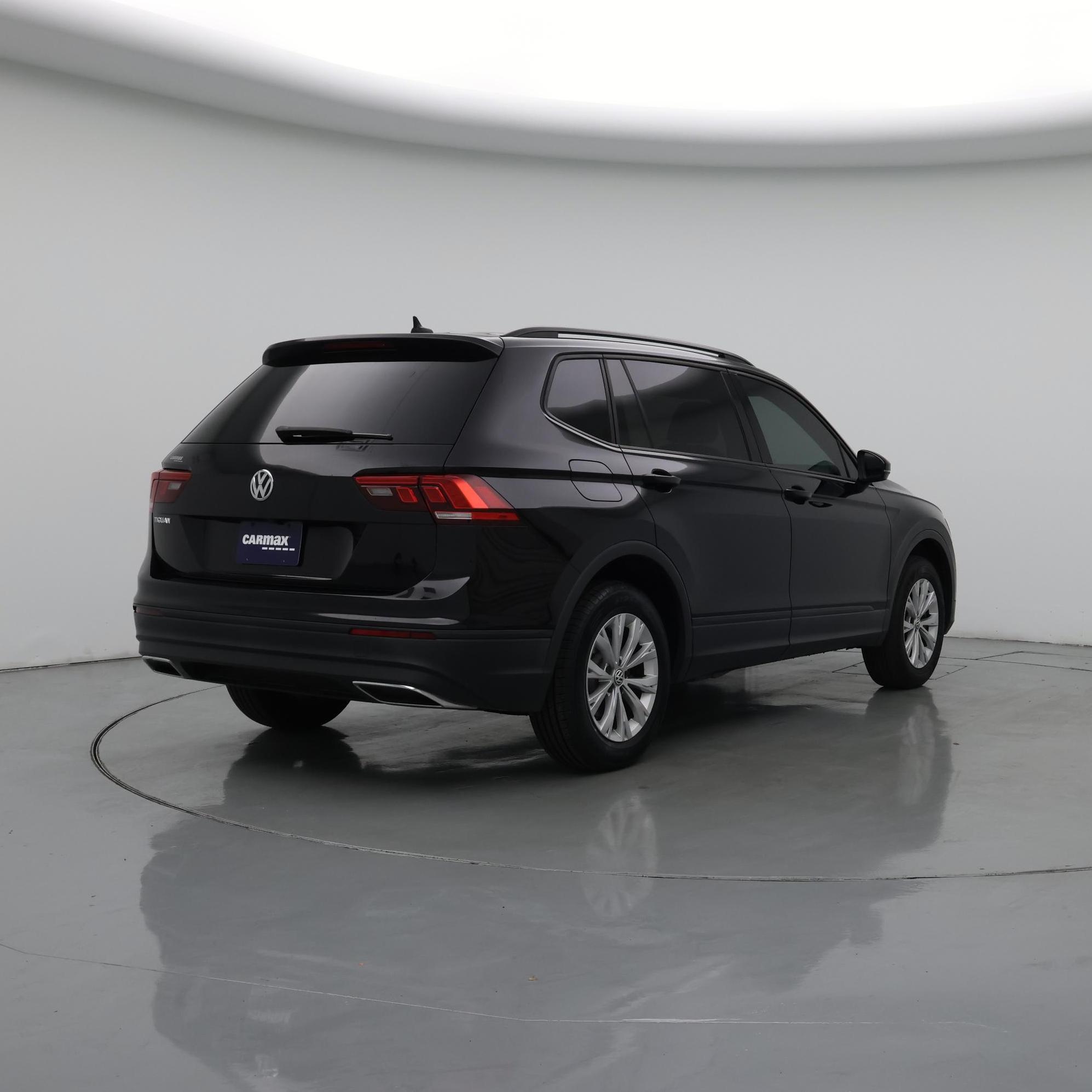 Thumbnail: 2020 Volkswagen Tiguan - 8