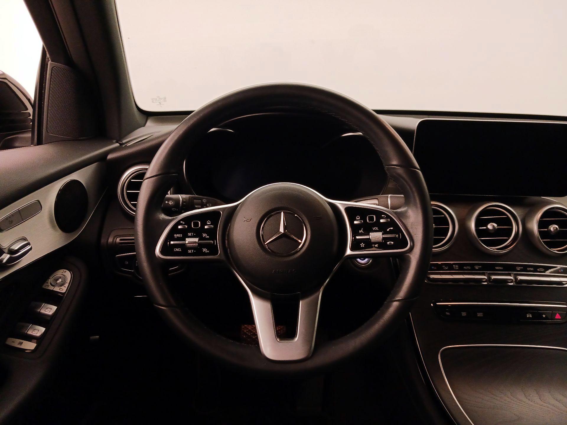 Thumbnail: 2022 Mercedes-Benz GLC - 10
