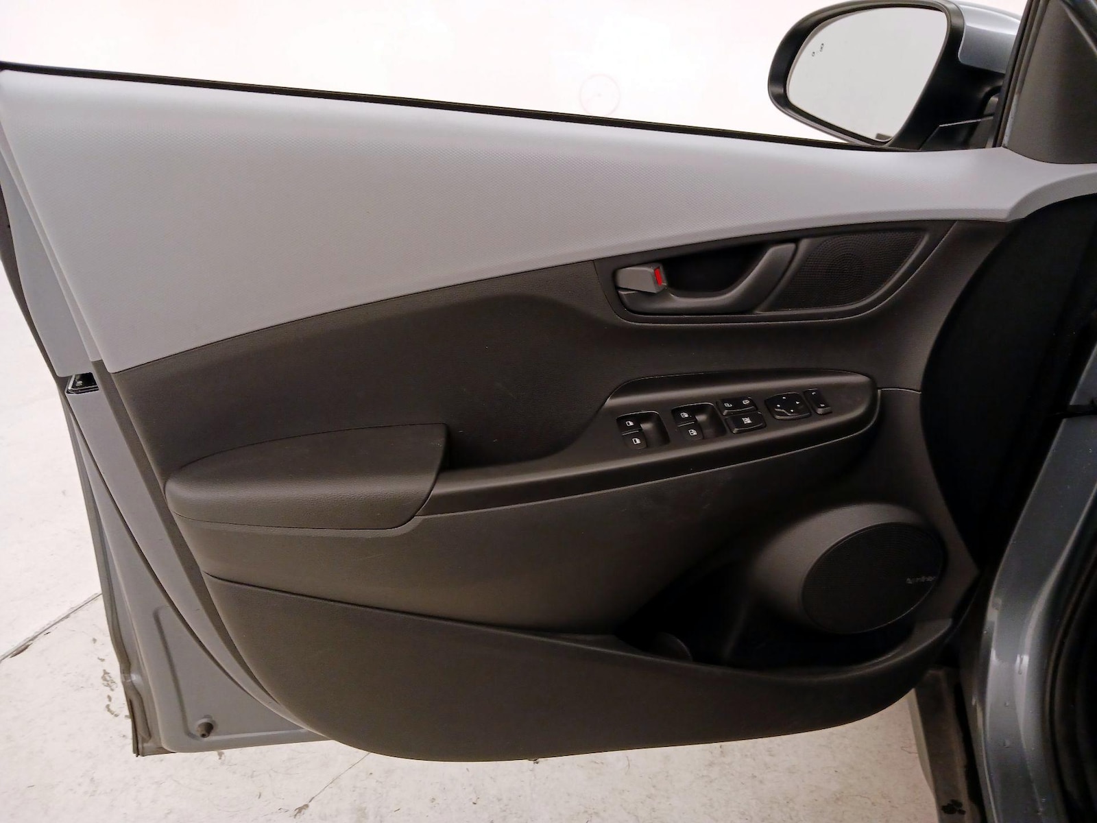 2020 Hyundai Kona SEL Plus - Photo 13
