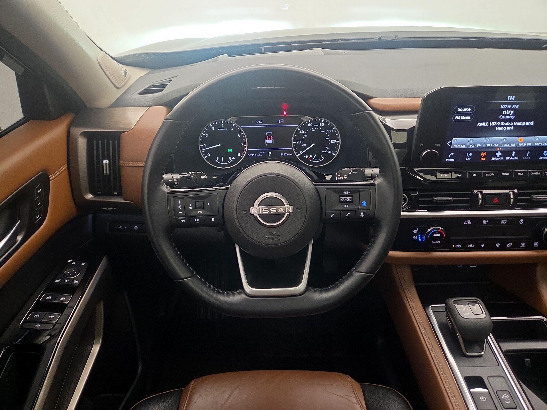 Thumbnail: 2022 Nissan Pathfinder - 10