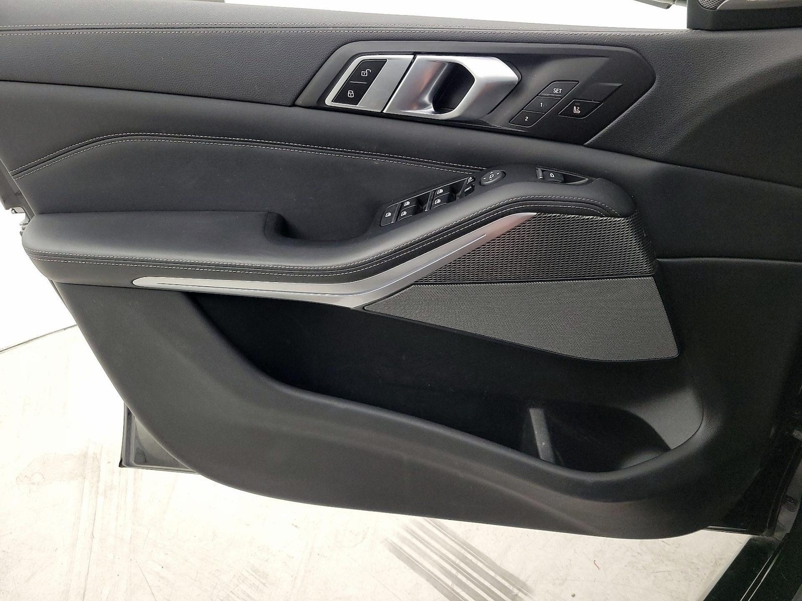 2022 BMW X5 M50i - Photo 13