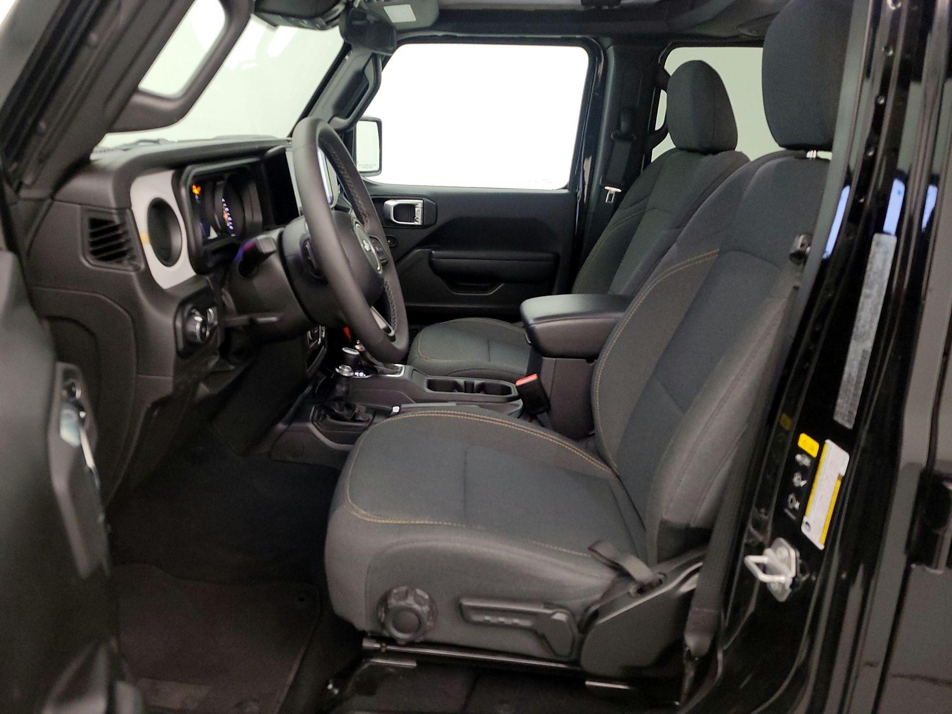 Thumbnail: 2025 Jeep Wrangler - 11