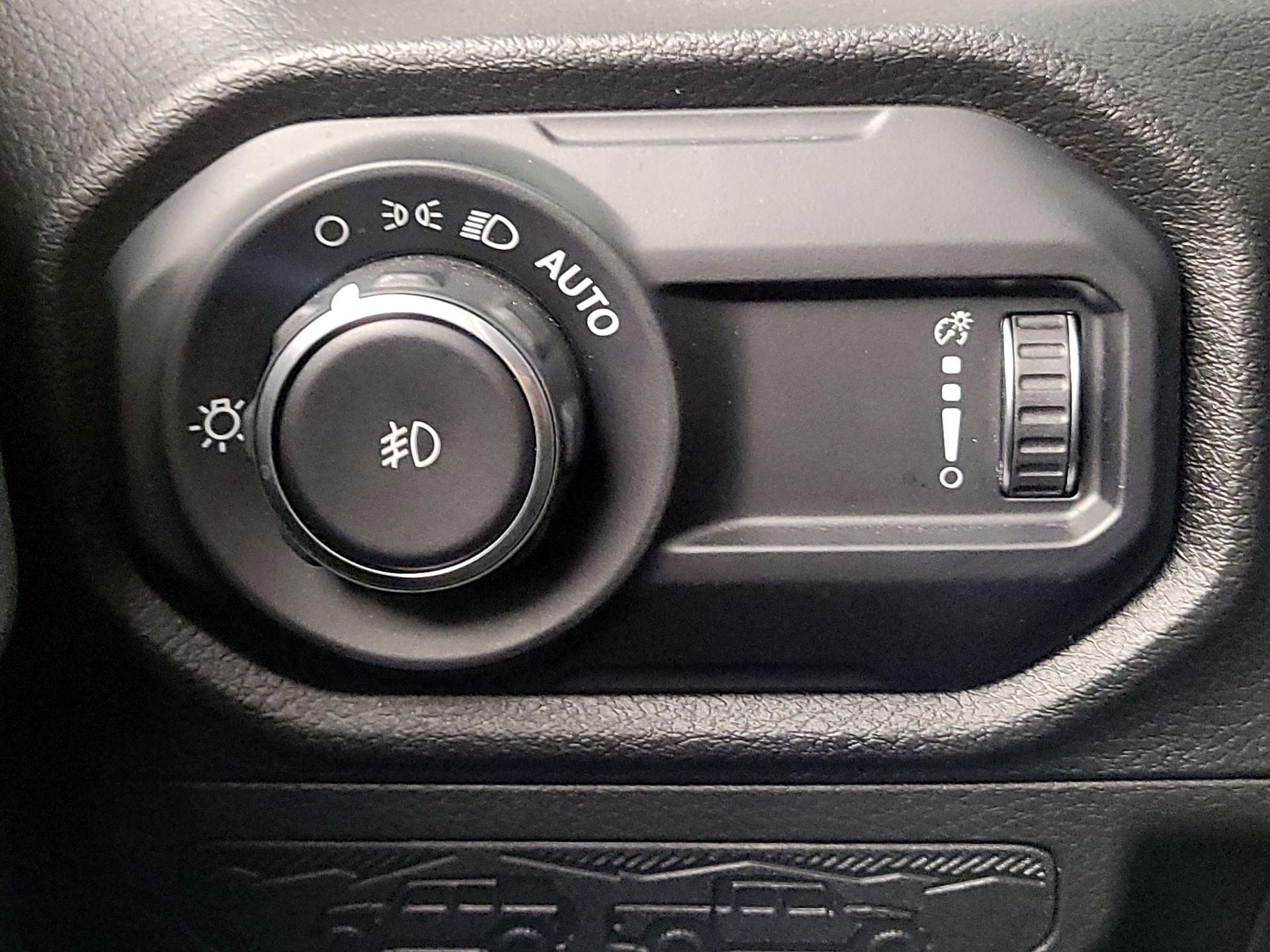 Thumbnail: 2025 Jeep Wrangler - 13