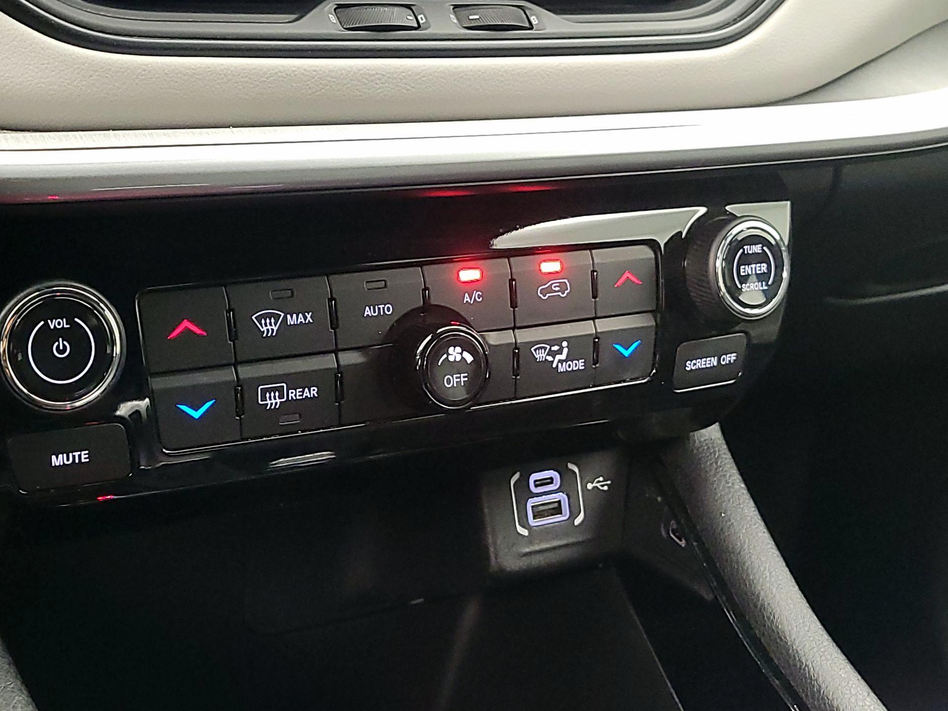 Thumbnail: 2025 Jeep Compass - 16
