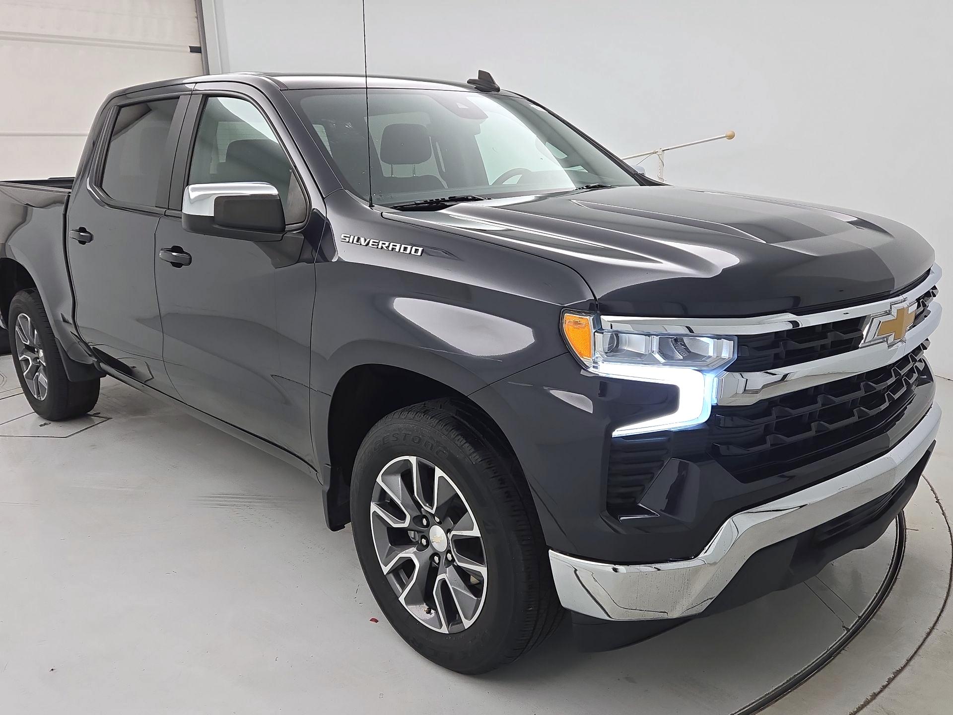 Thumbnail: 2022 Chevrolet Silverado 1500 - 1
