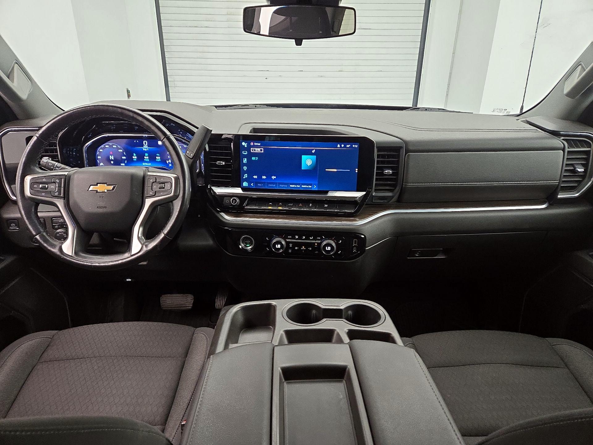 Thumbnail: 2022 Chevrolet Silverado 1500 - 8
