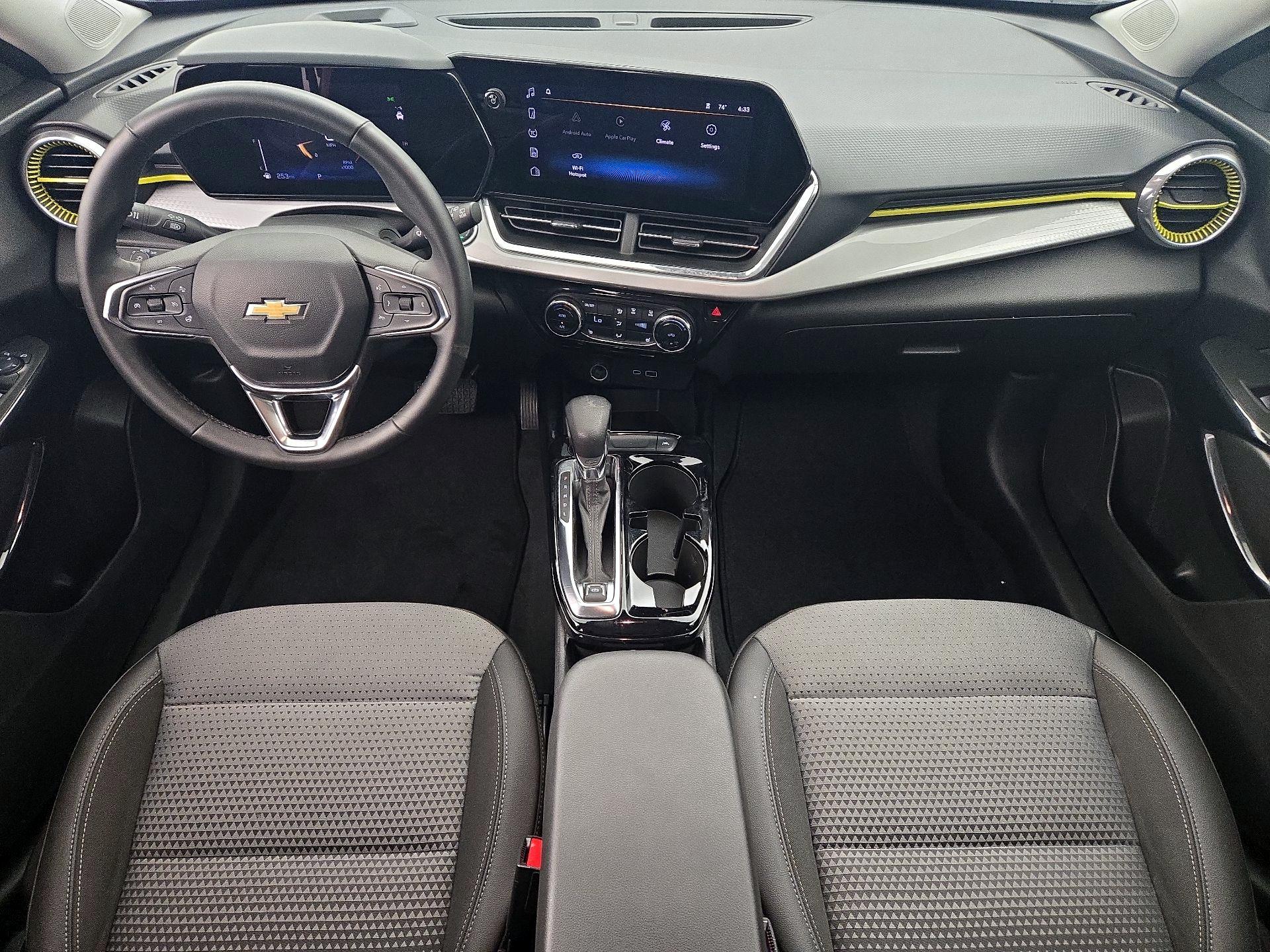 Thumbnail: 2025 Chevrolet Trax - 9