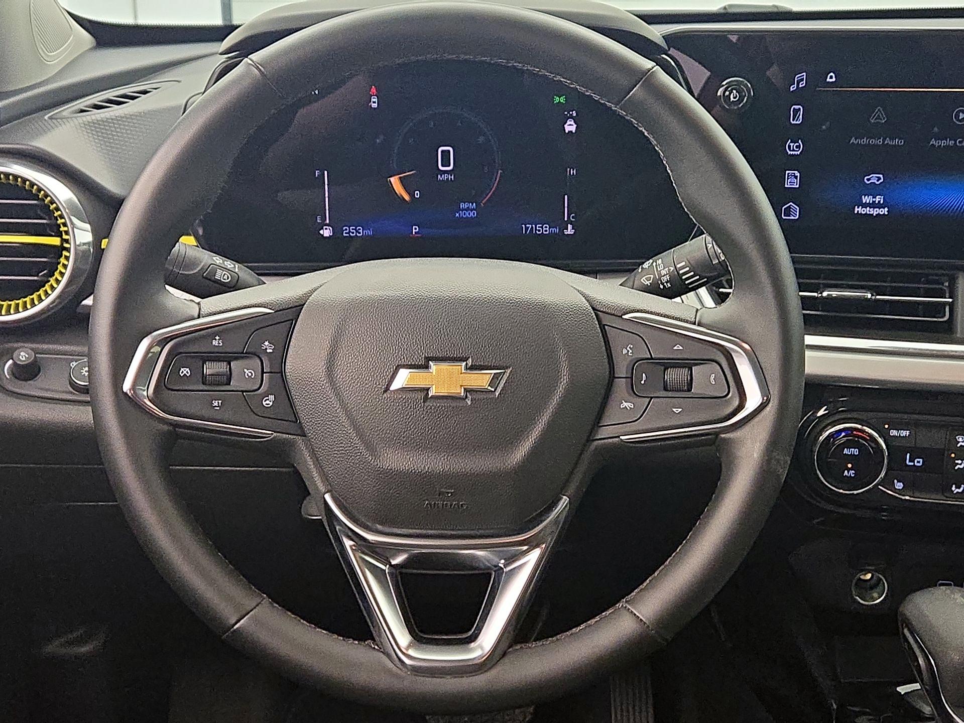 Thumbnail: 2025 Chevrolet Trax - 10
