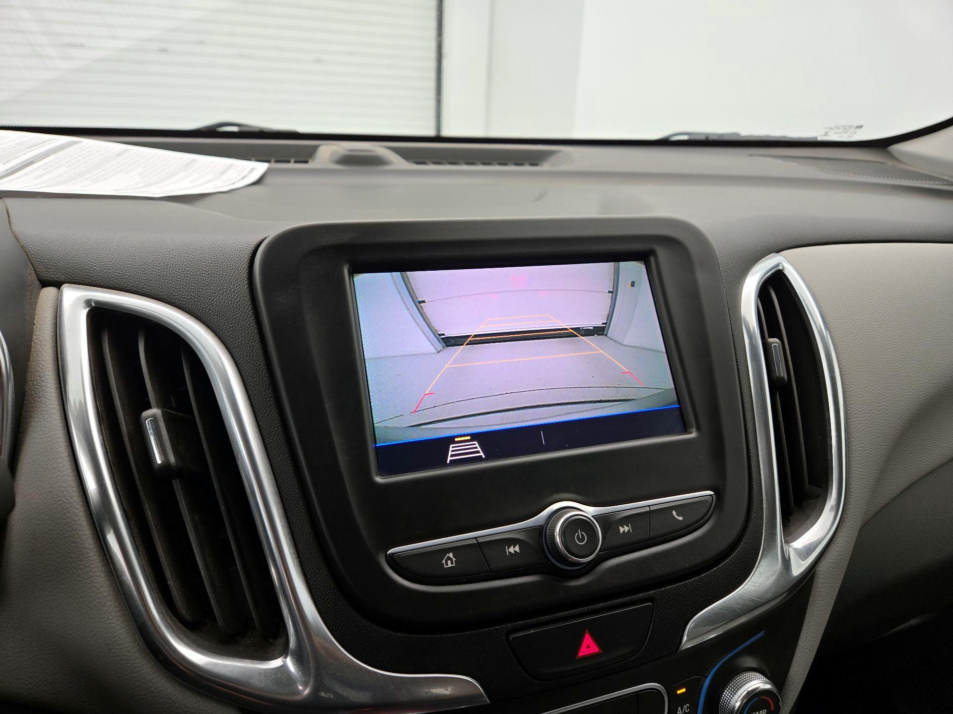 Thumbnail: 2021 Chevrolet Equinox - 14