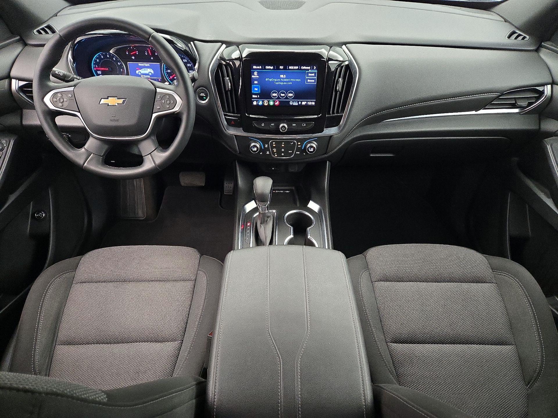 Thumbnail: 2023 Chevrolet Traverse - 9