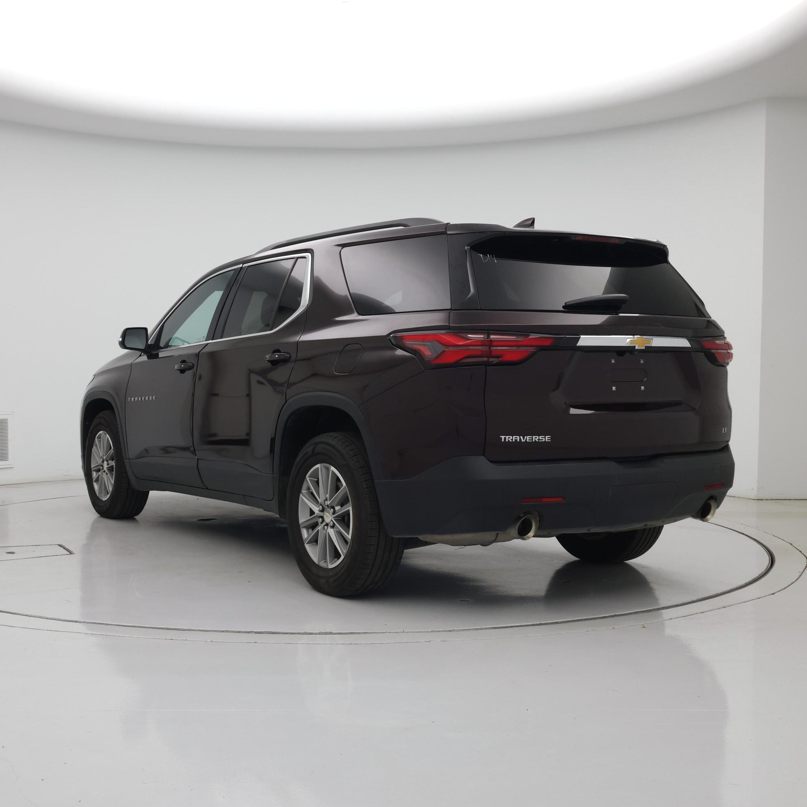 Thumbnail: 2023 Chevrolet Traverse - 2