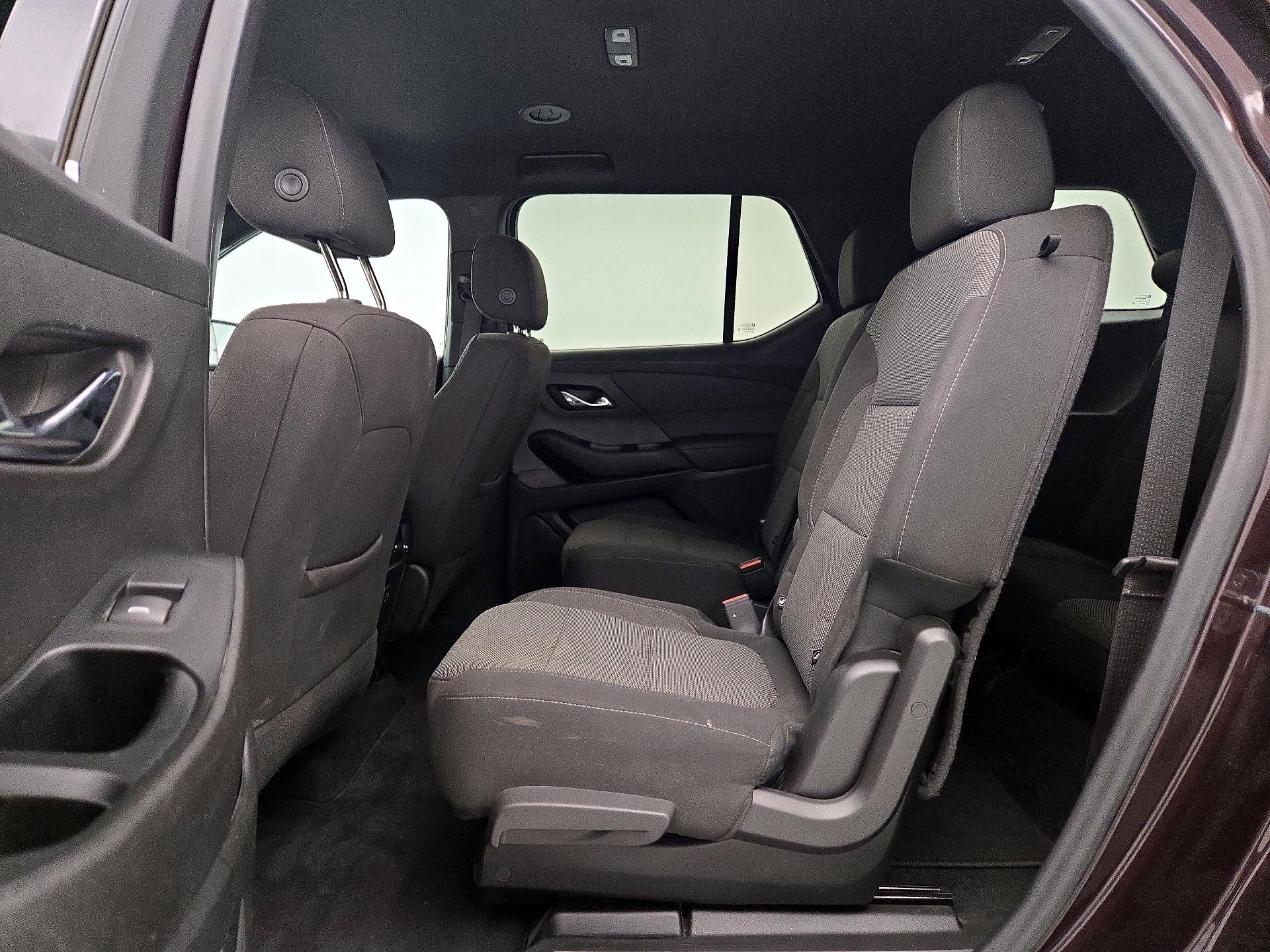 Thumbnail: 2023 Chevrolet Traverse - 19