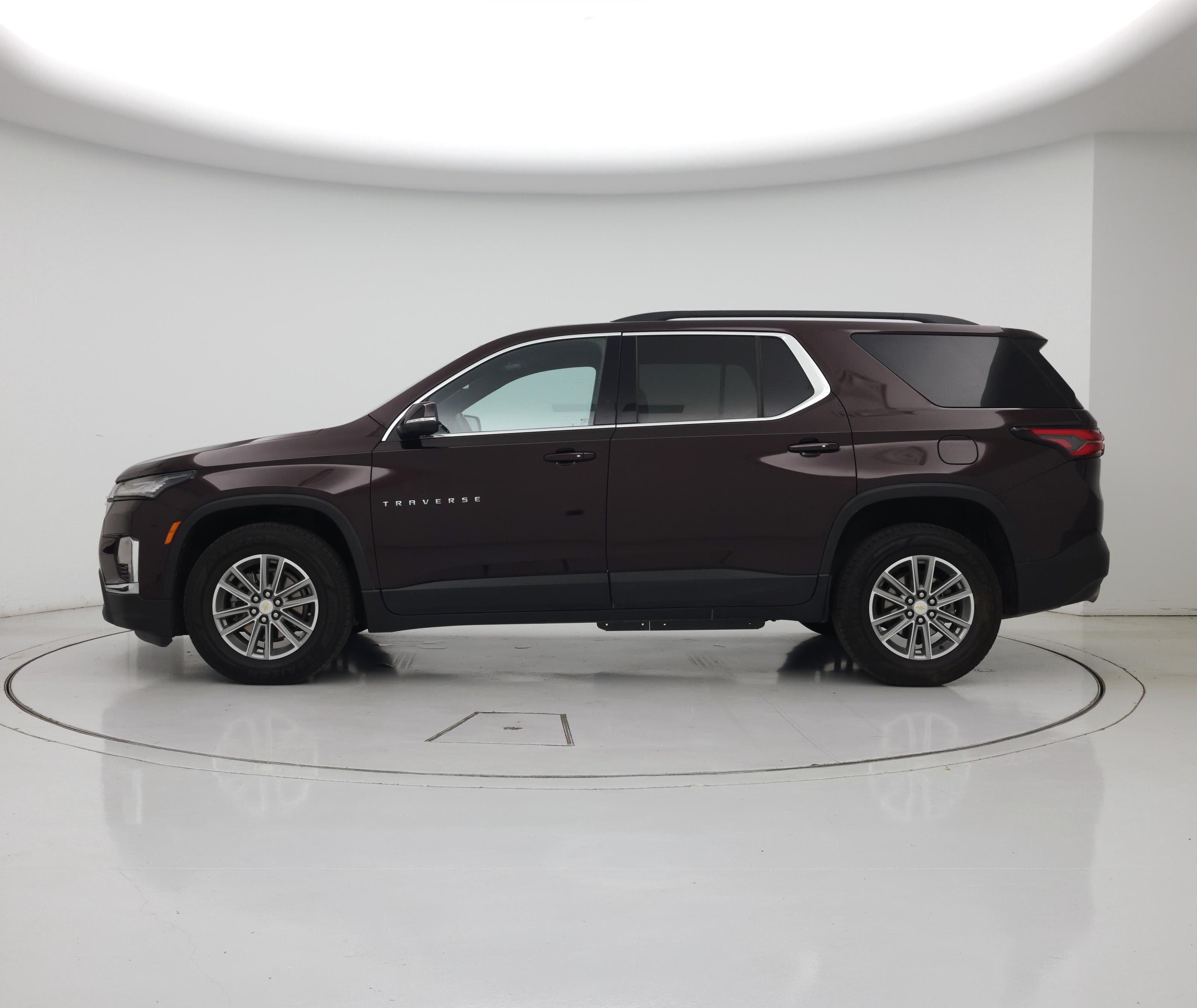 Thumbnail: 2023 Chevrolet Traverse - 3