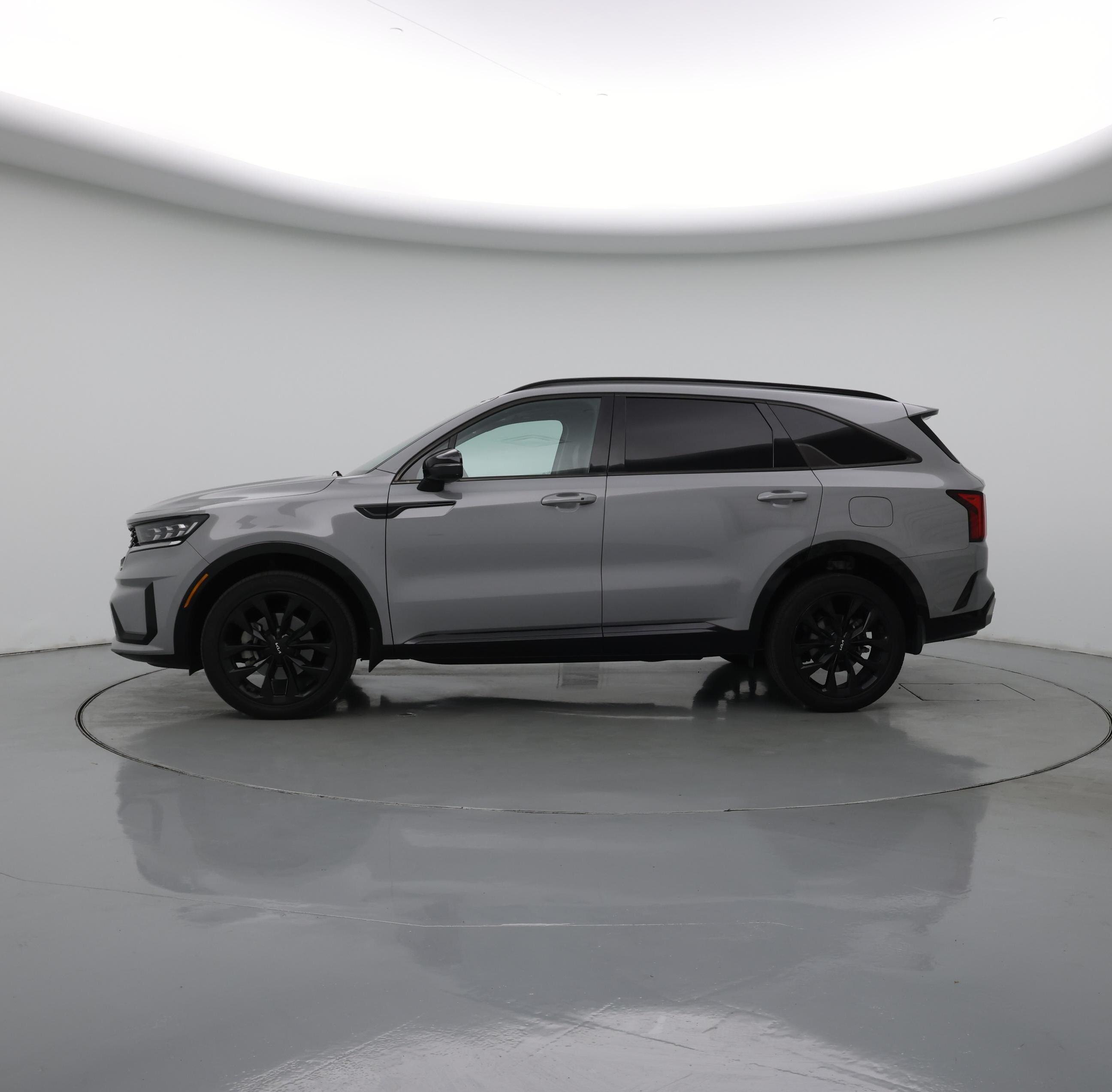 Thumbnail: 2022 Kia Sorento - 3
