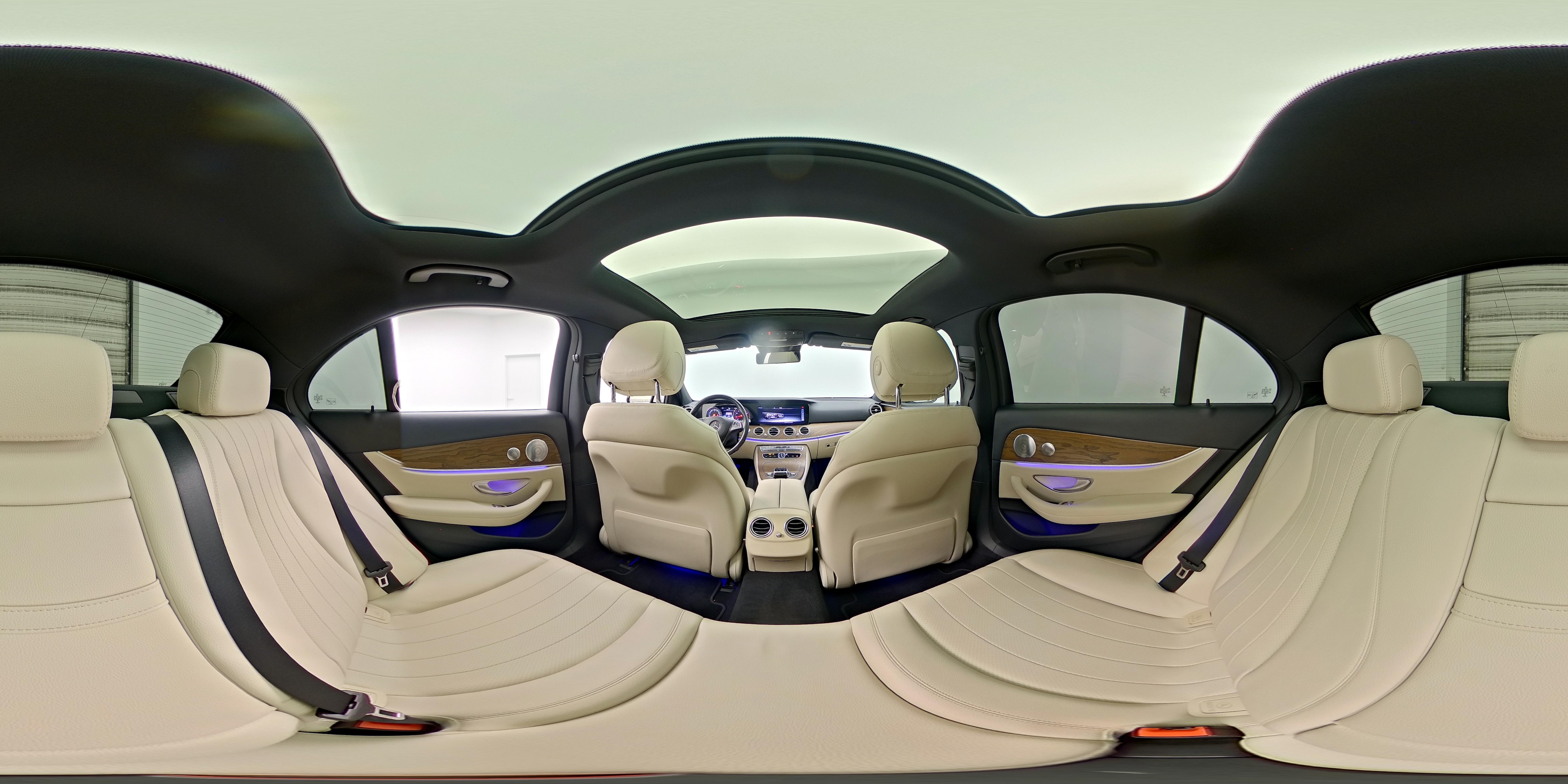 2018 Mercedes-Benz E-Class E300 - Photo 26