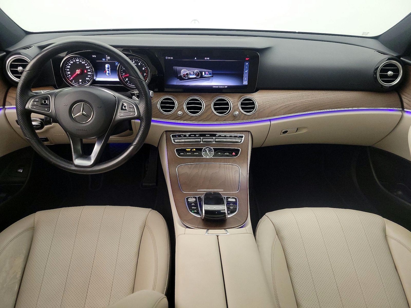 2018 Mercedes-Benz E-Class E300 - Photo 10