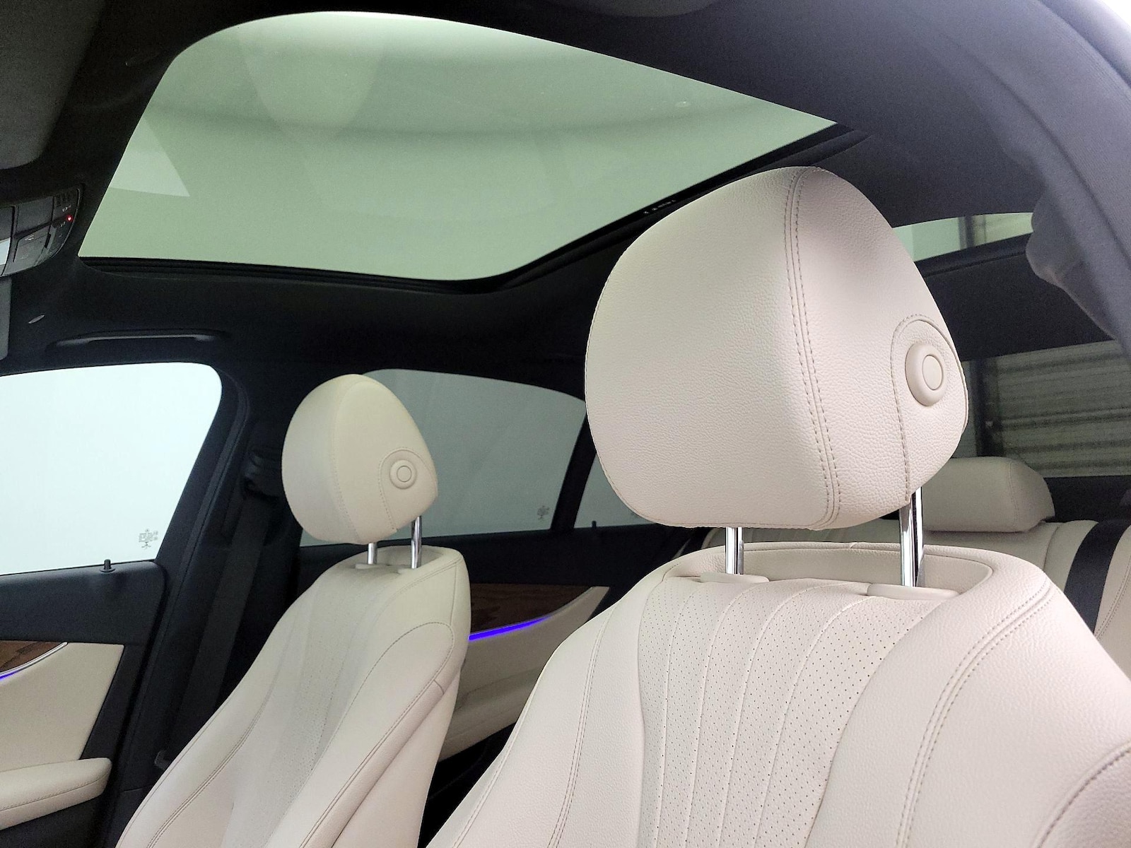 2018 Mercedes-Benz E-Class E300 - Photo 20
