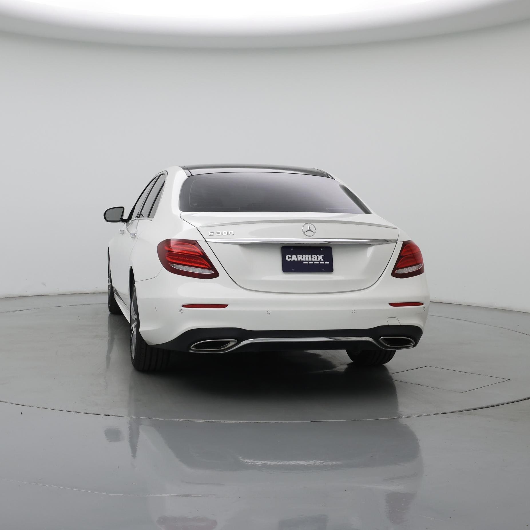 Thumbnail: 2018 Mercedes-Benz E-Class - 6
