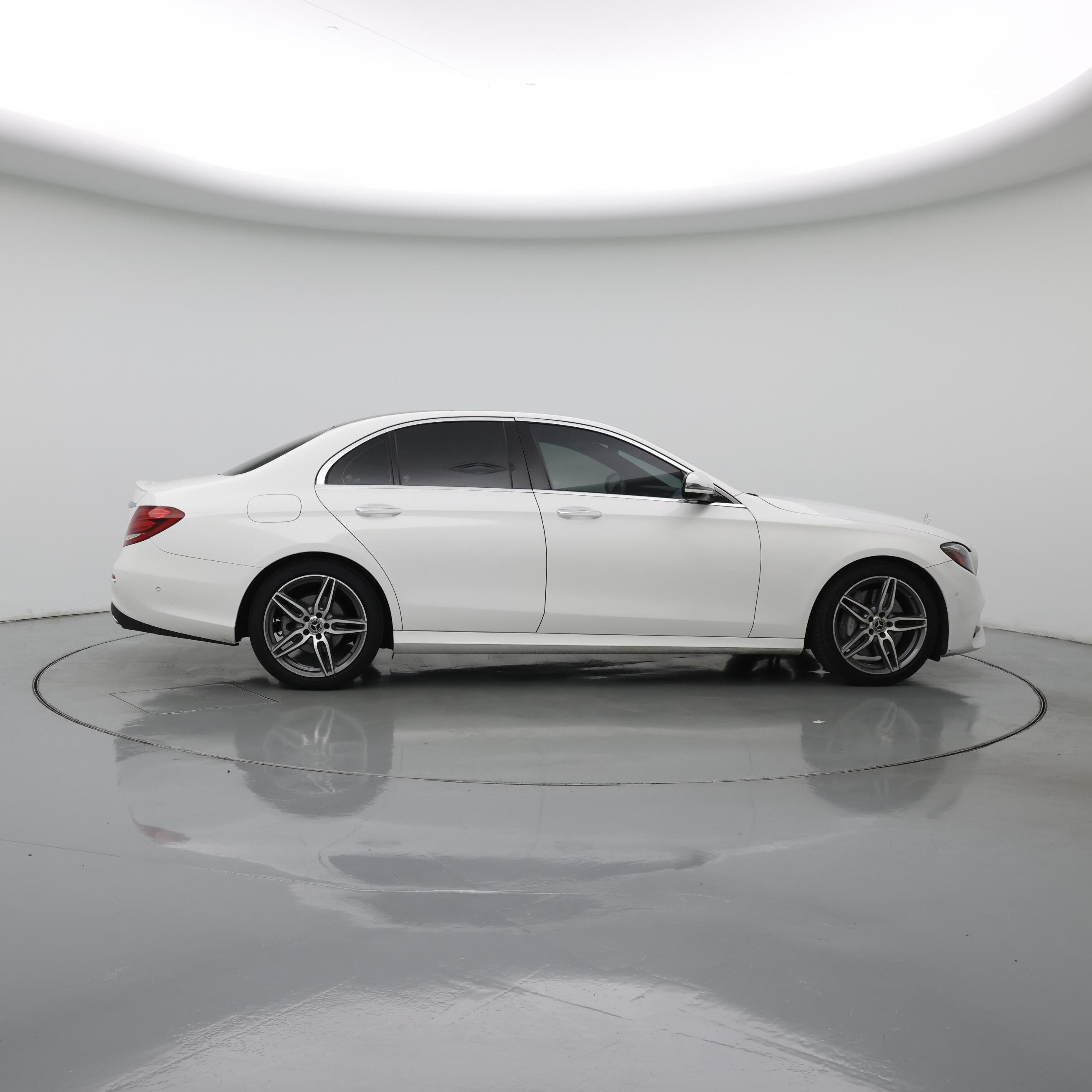 Thumbnail: 2018 Mercedes-Benz E-Class - 7