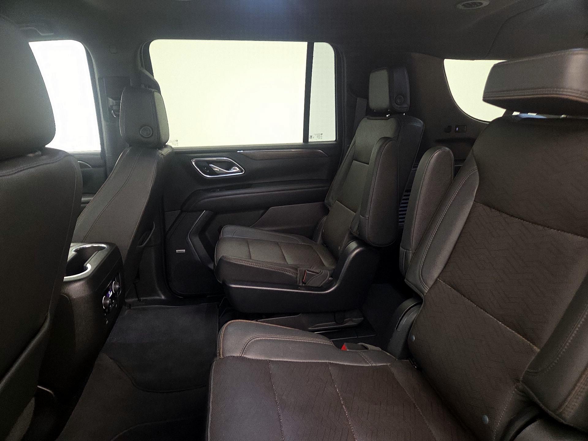 Thumbnail: 2023 Chevrolet Suburban - 20