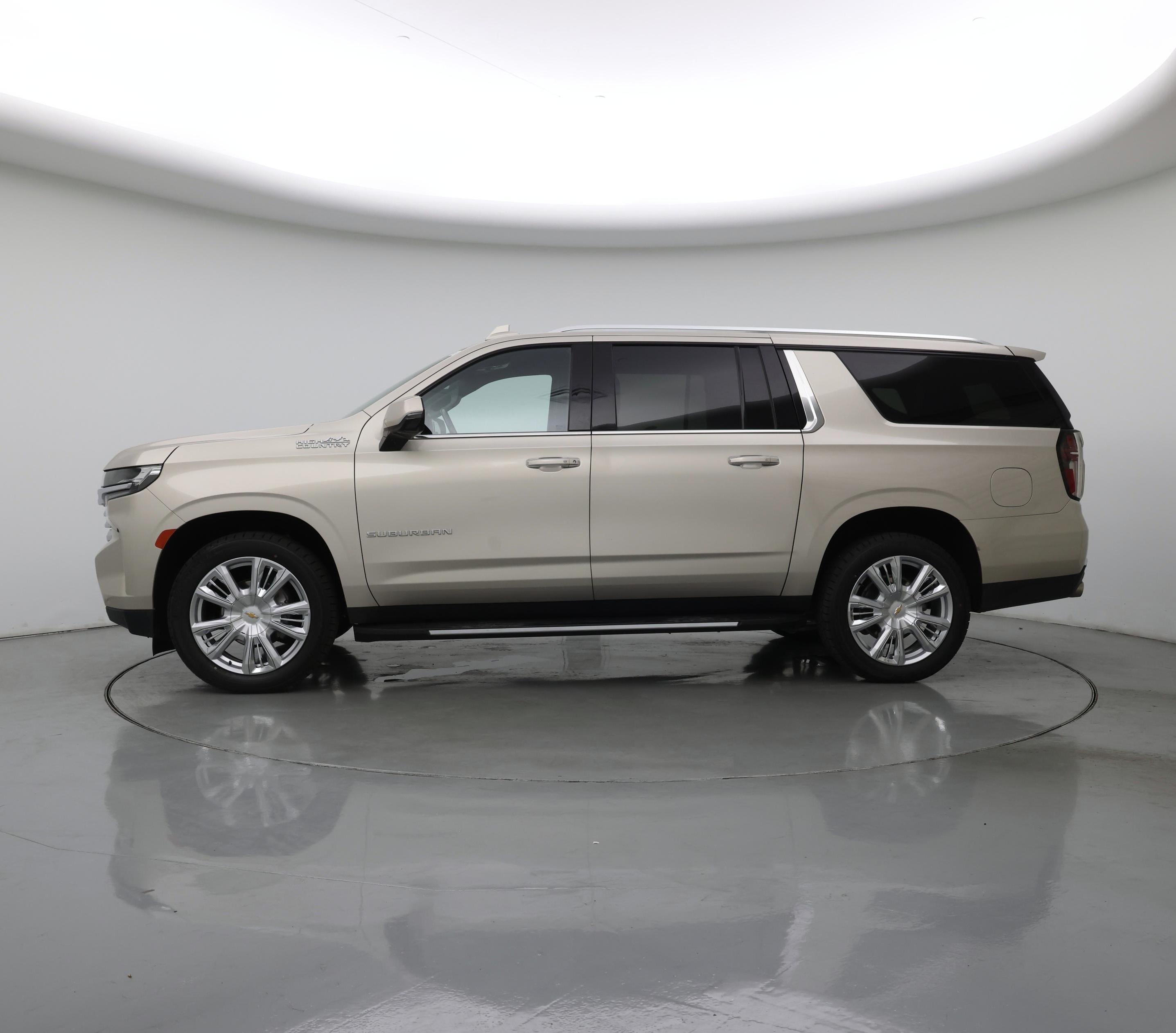 Thumbnail: 2023 Chevrolet Suburban - 3